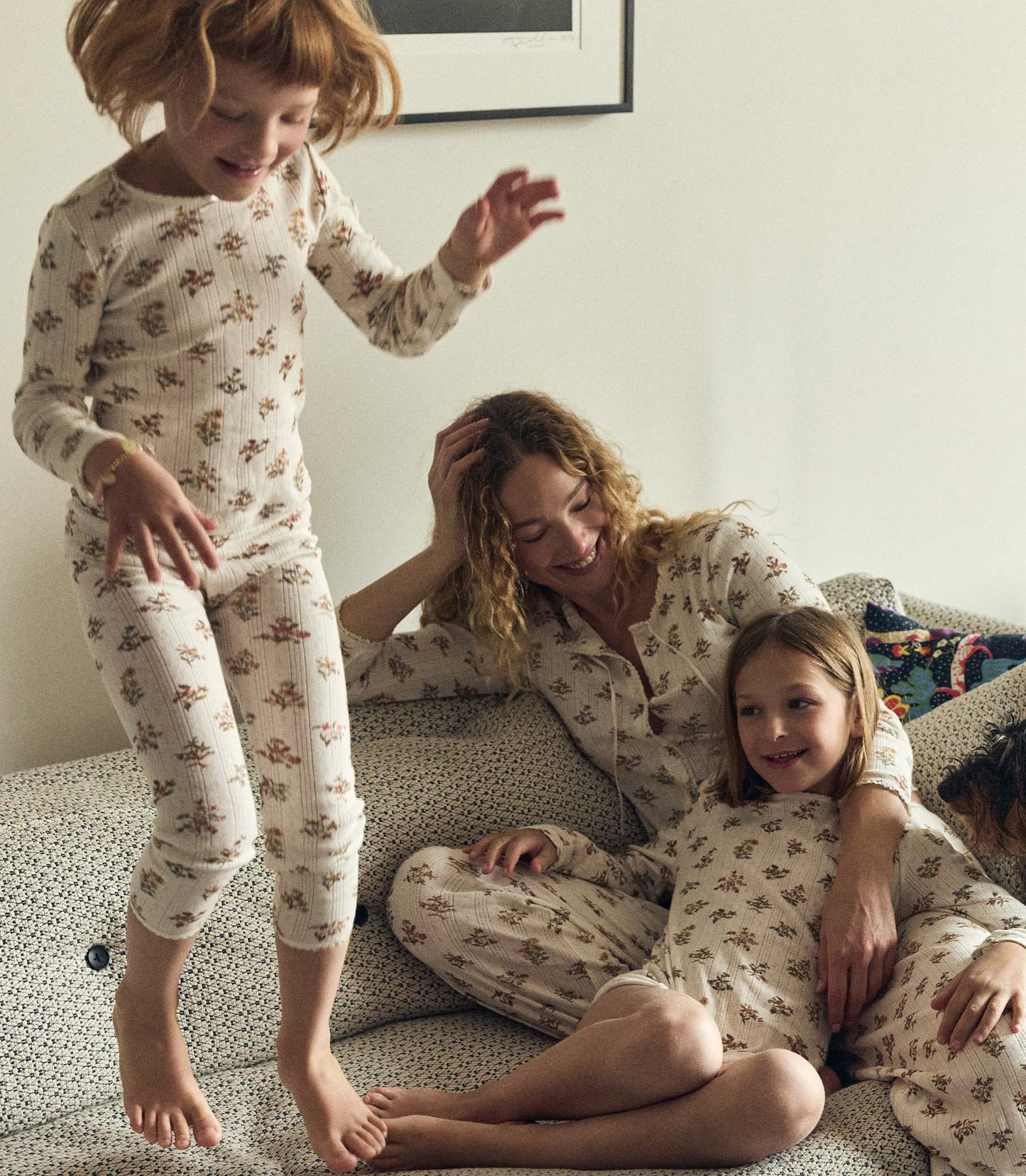 OCTAVE TEE -- CRÈME PETIT PALAIS