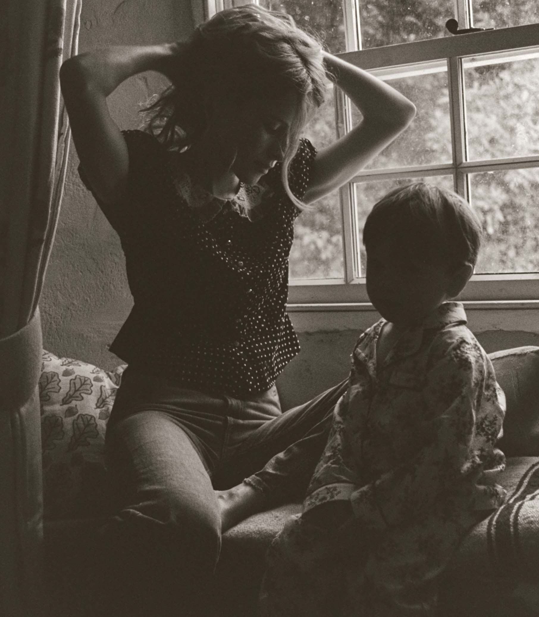OLETA TOP -- NOIR DOT view 7