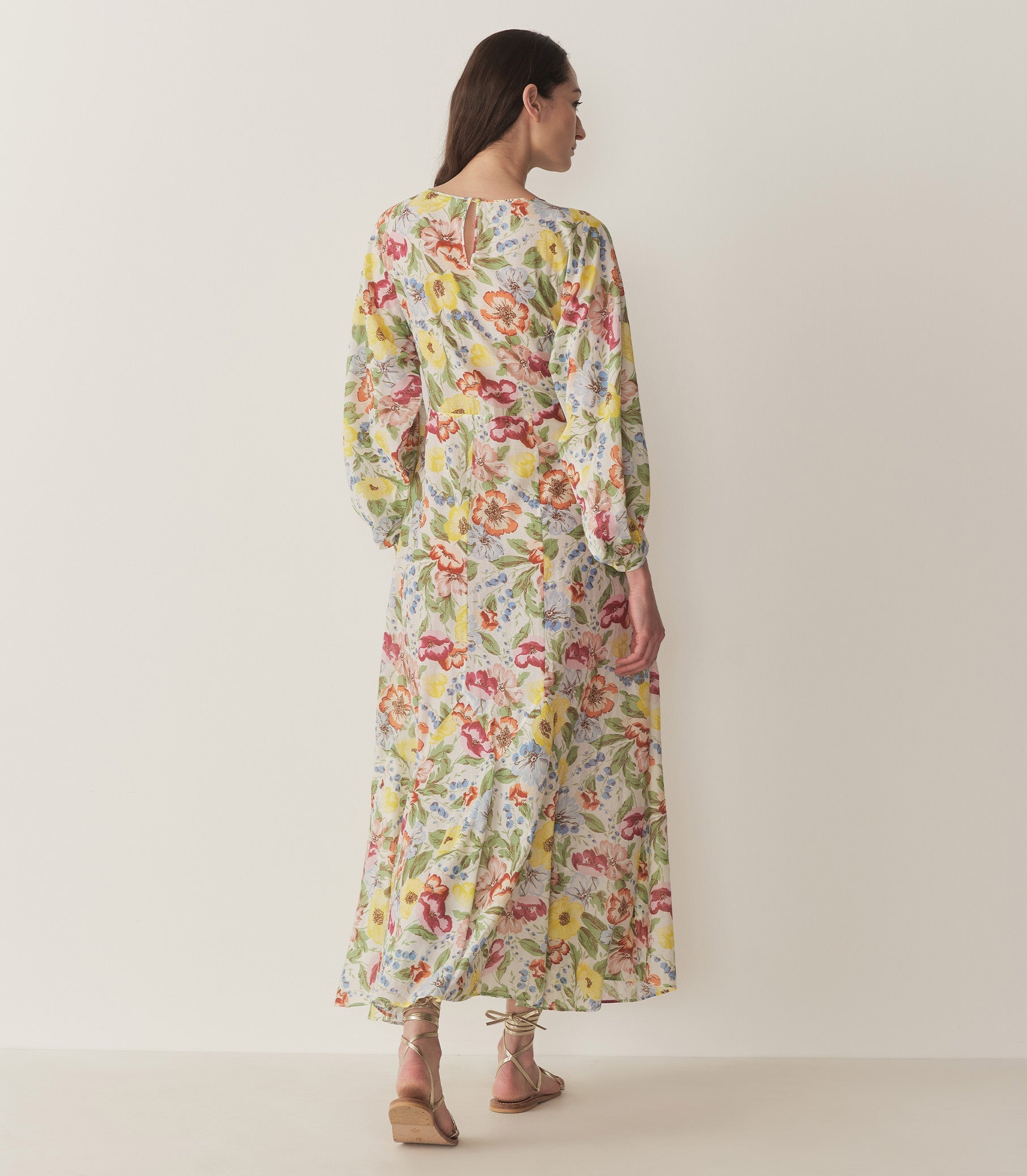 HMD -- OLIANA DRESS -- BLANC ANEMONE BLOOM view 6
