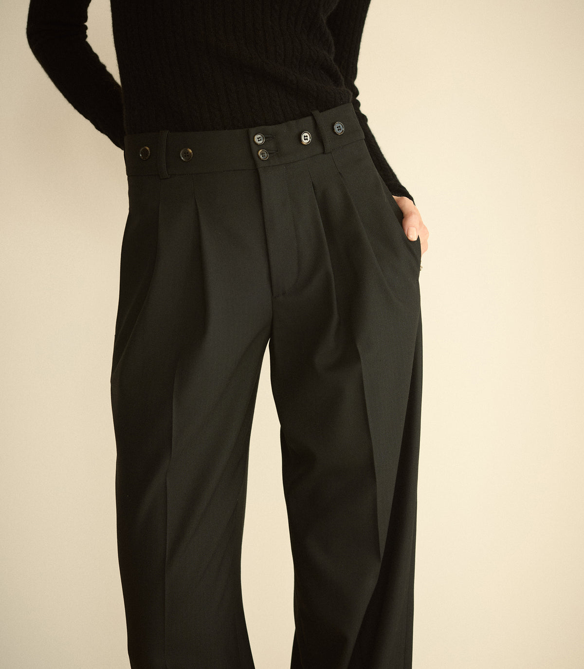 OLIVIA PANT -- BLACK