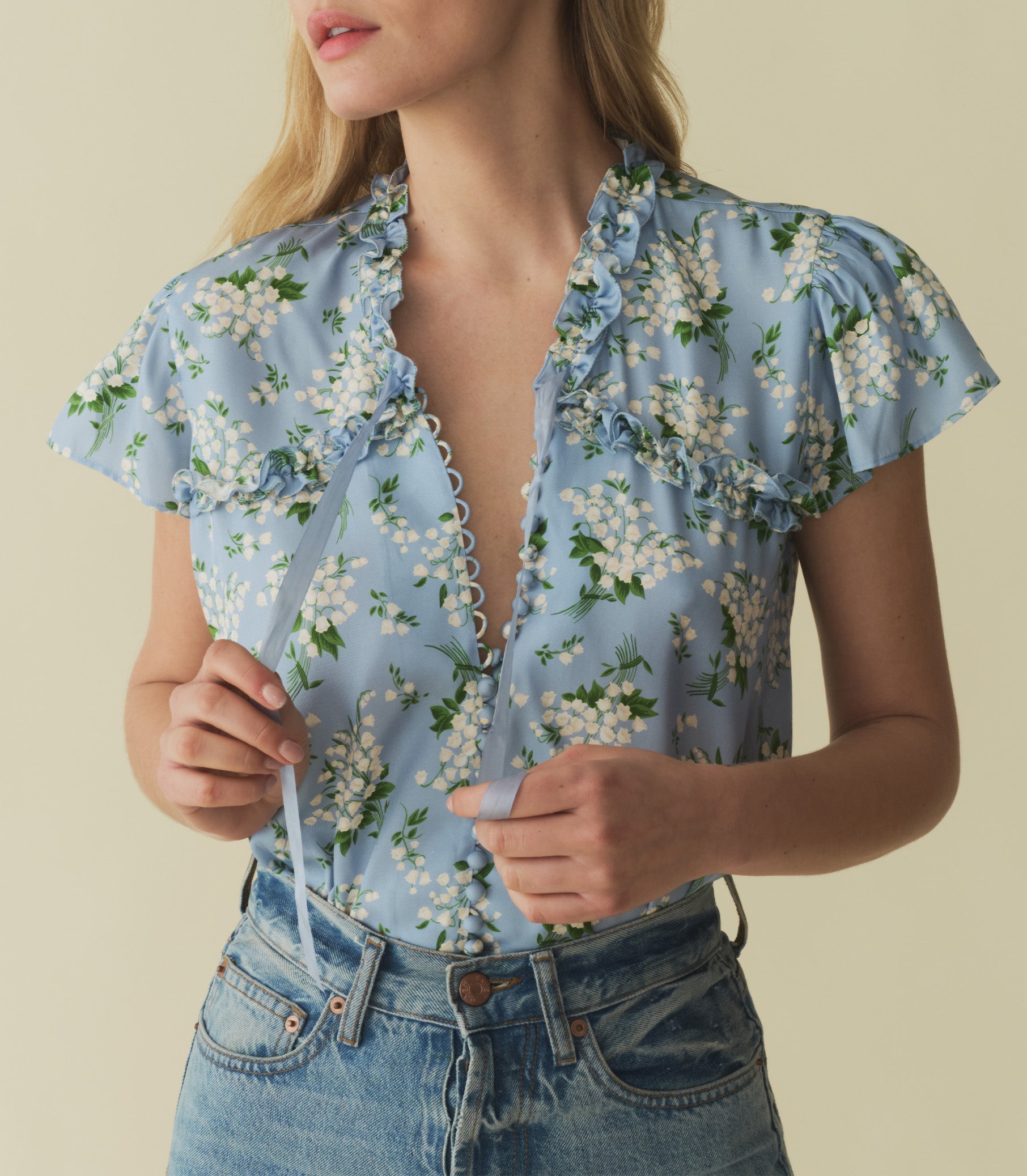 HMD -- OPALINE TOP -- SKY MAY BELL FLORAL view 1
