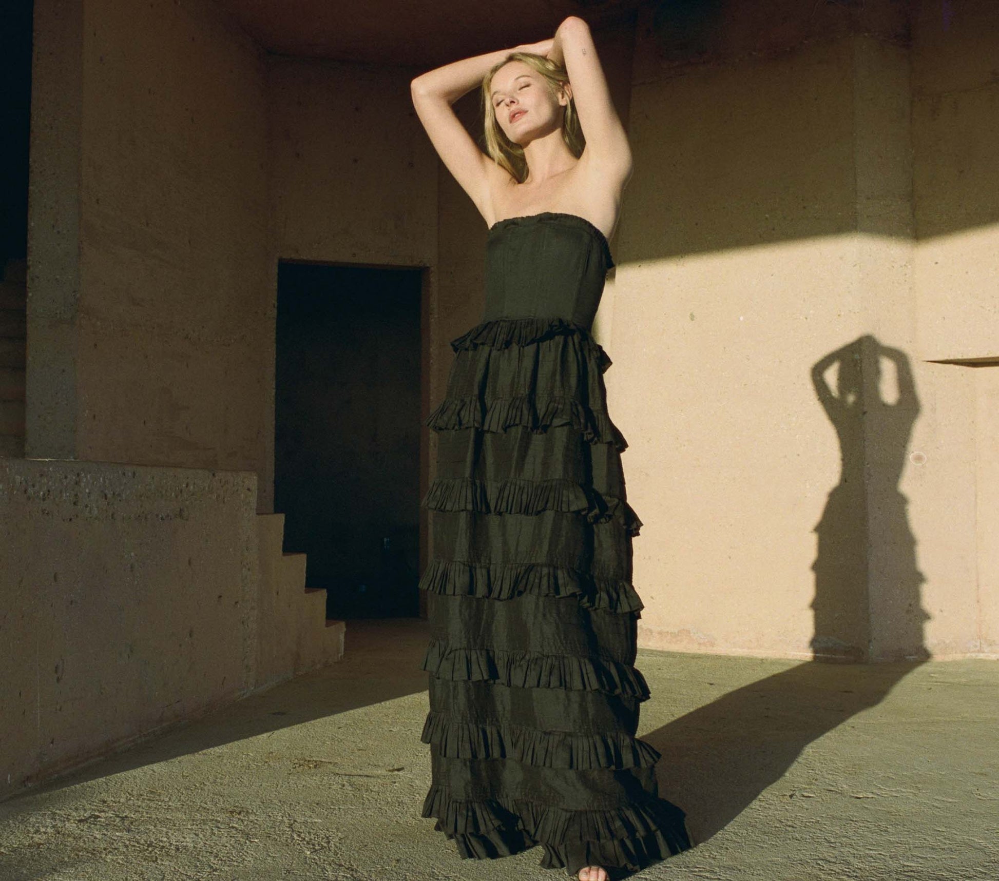 HMD -- OPERETTA DRESS -- BLACK view 1
