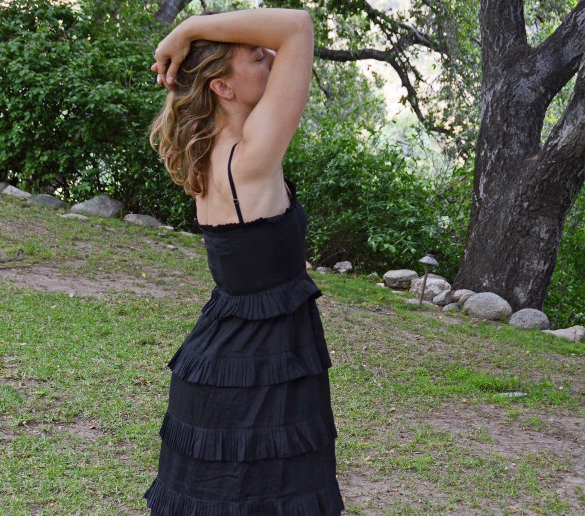 HMD -- OPERETTA DRESS -- BLACK view 4
