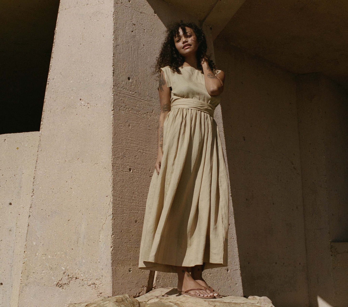 HMD -- PACIFICA DRESS -- OAKEN