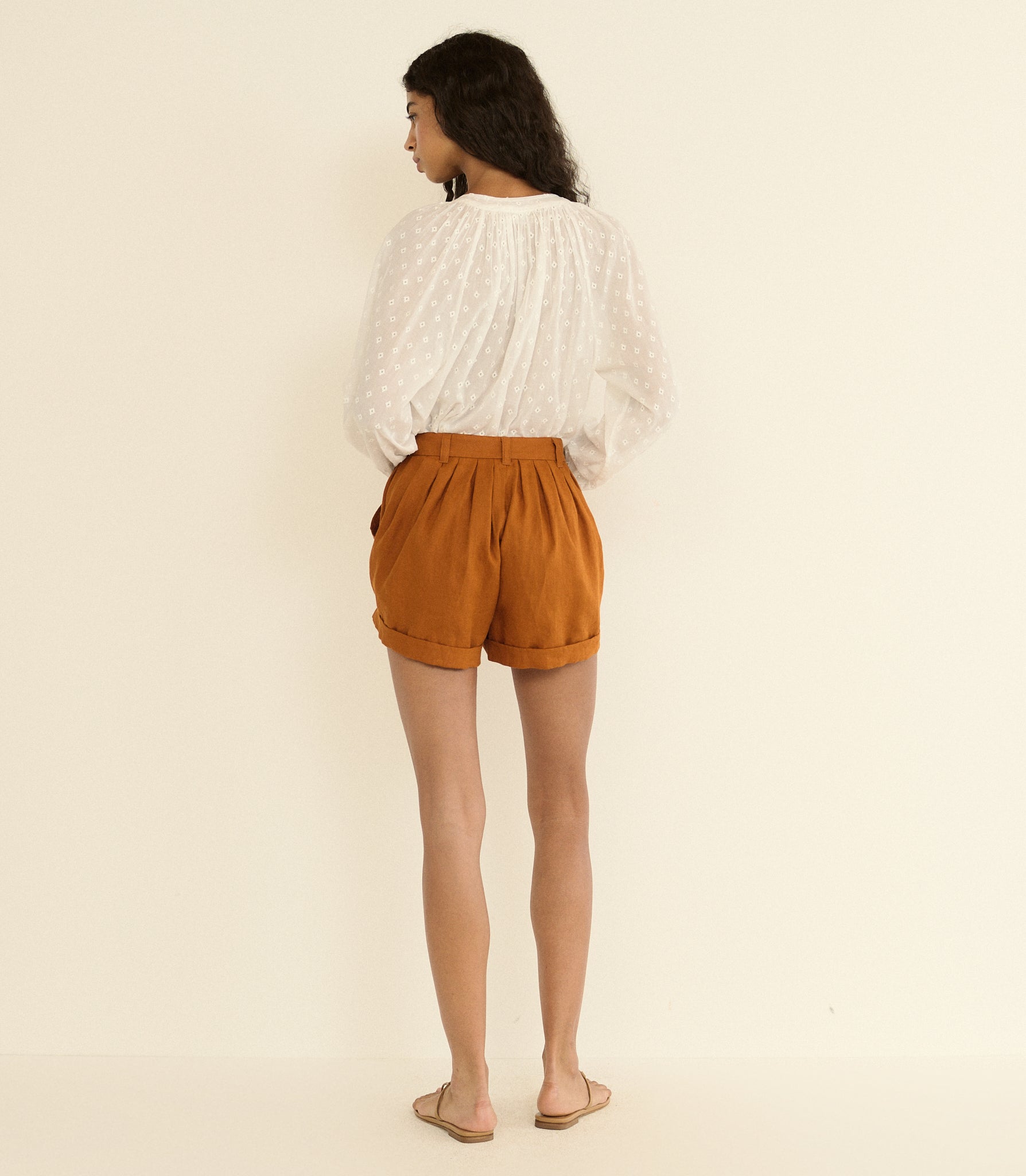 PAIGE LINEN SHORT -- SEDONA CLAY view 4
