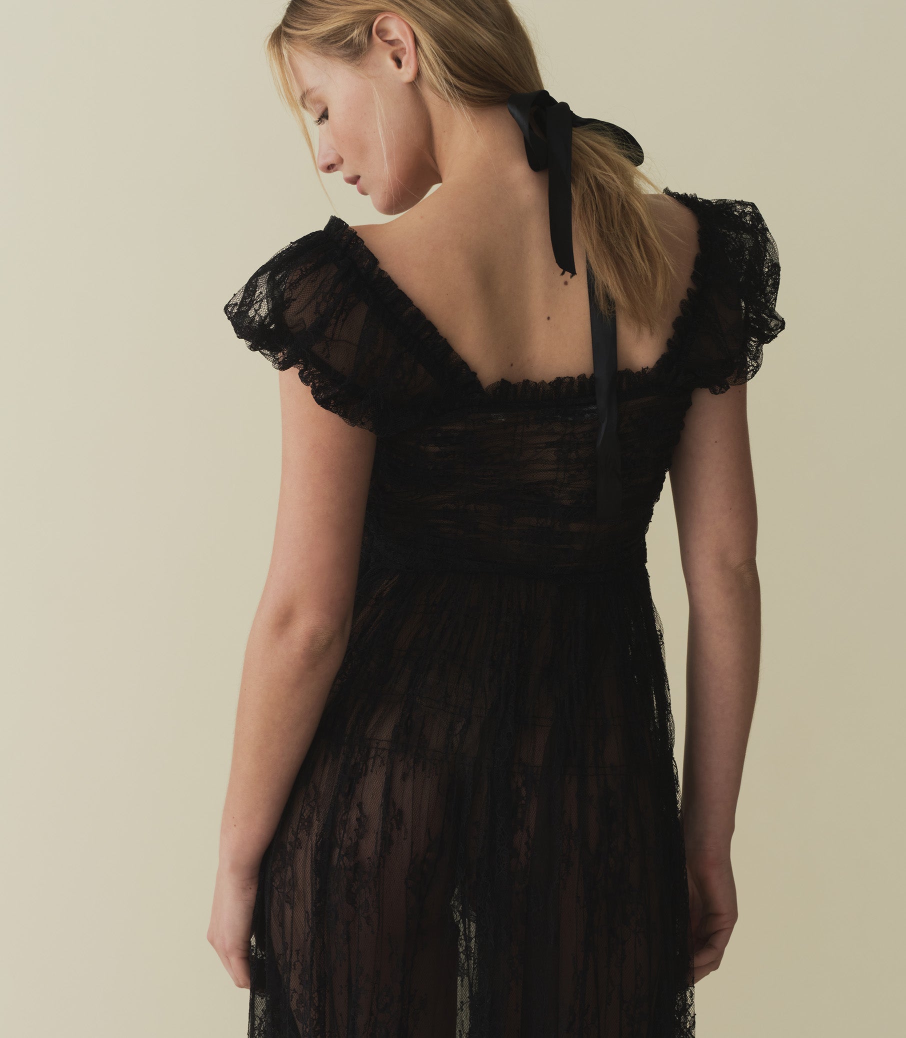 HMD -- PAMELINA DRESS -- BLACK LACE view 5
