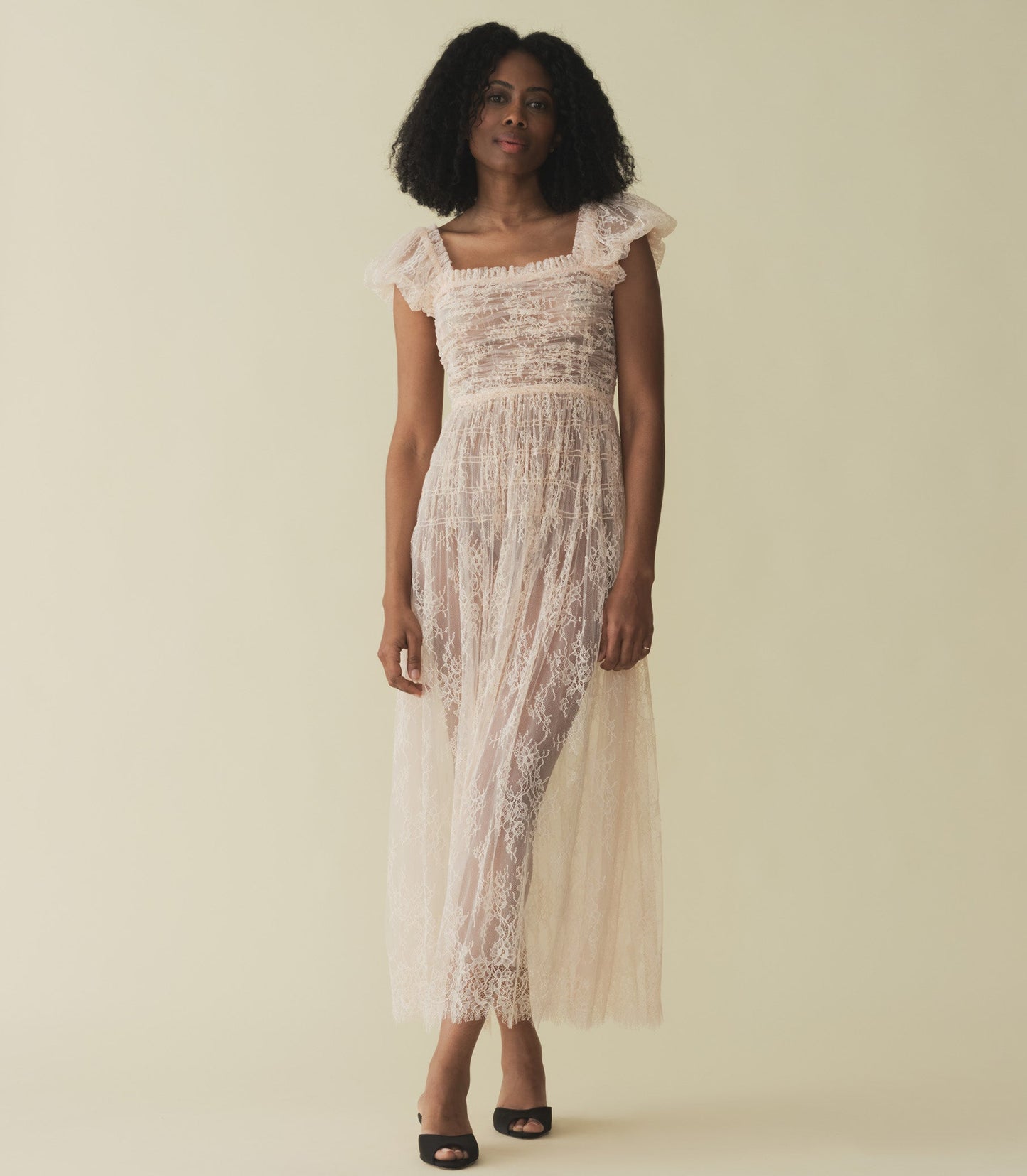 HMD -- PAMELINA DRESS -- PETUNIA PINK LACE