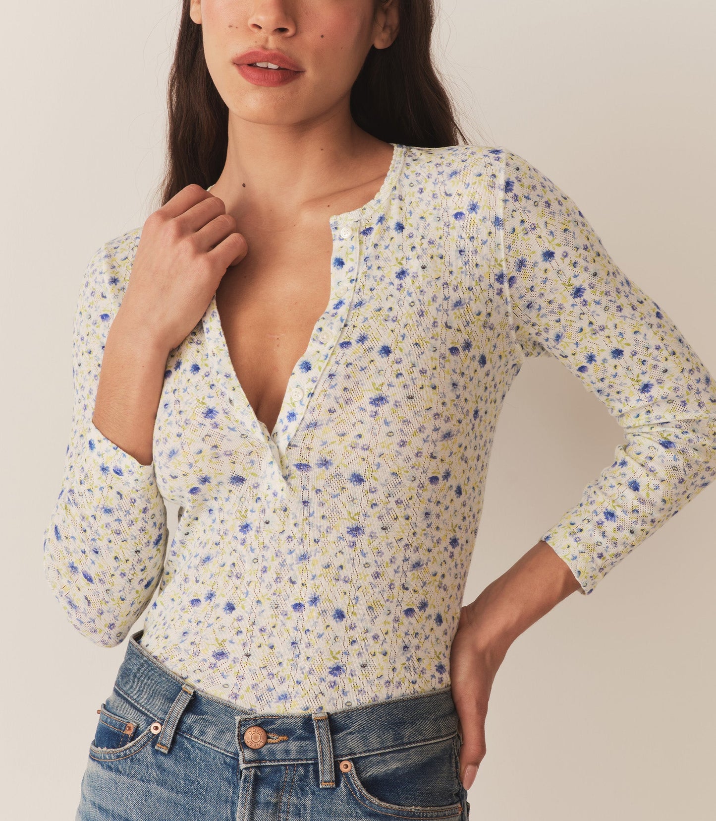 HMD -- PAOLA TEE -- DAISY BREEZE