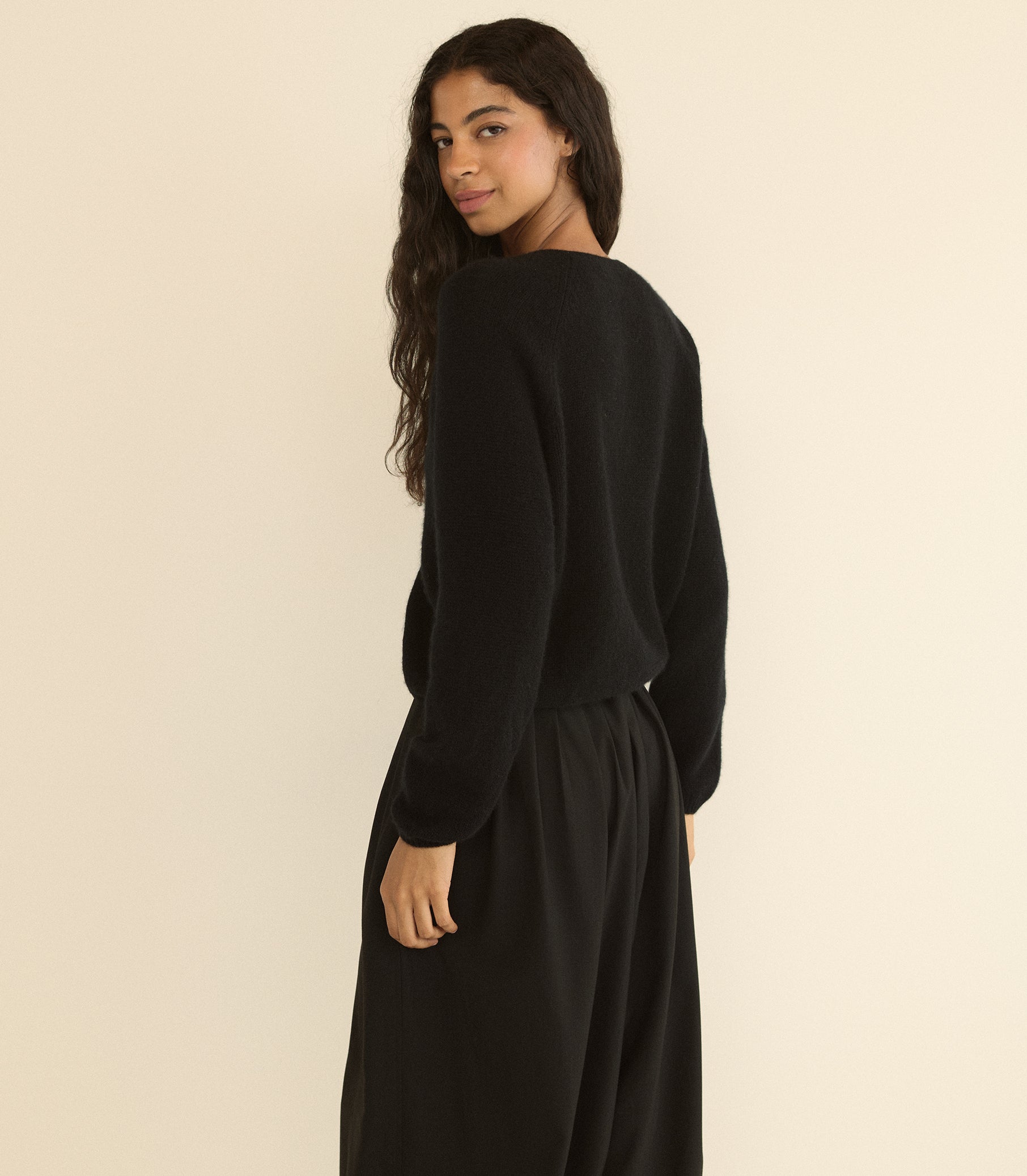 PEROLINE CASHMERE CARDIGAN -- BLACK view 3
