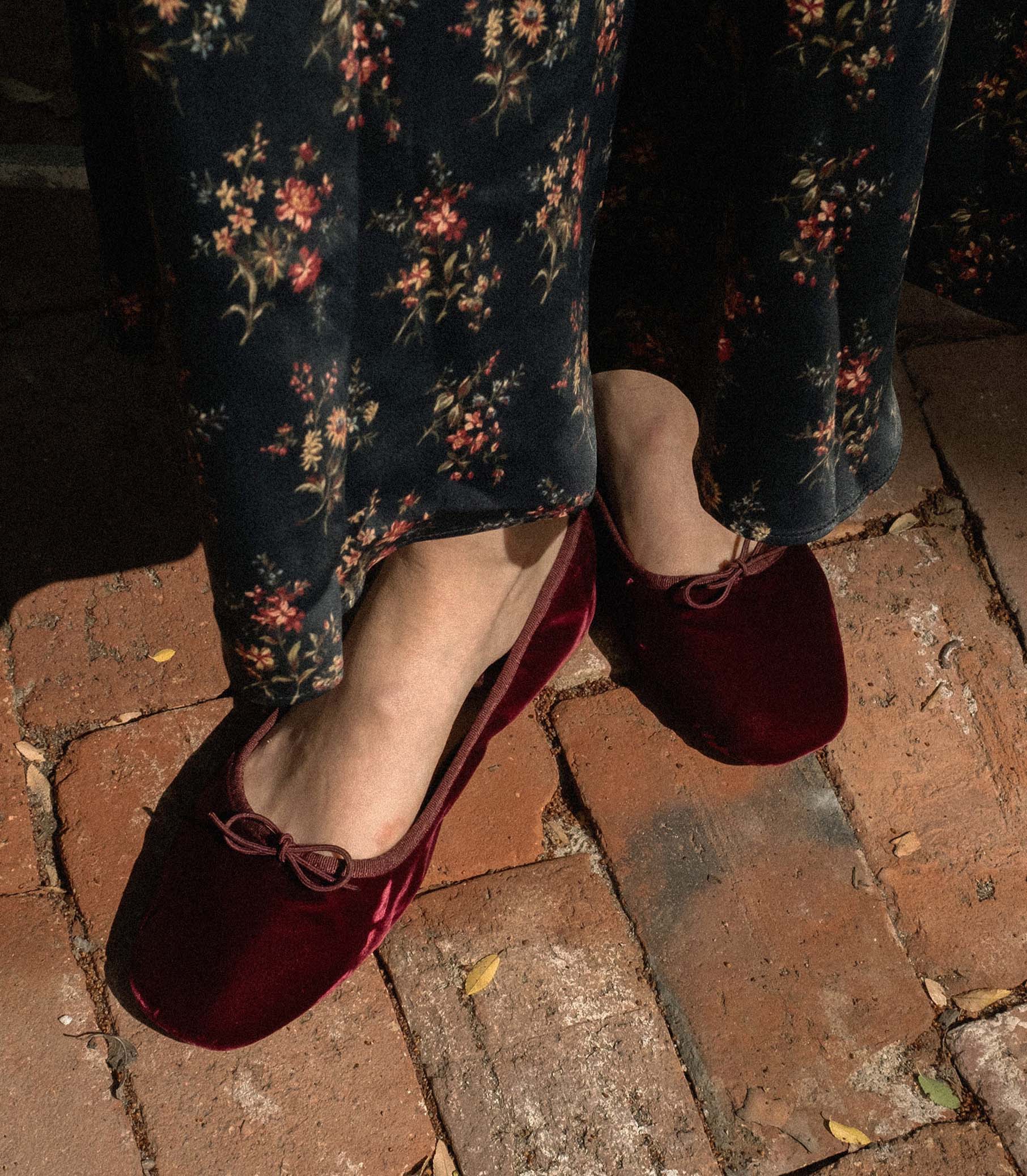 PILLAR MARY JANE -- CRIMSON VELVET view 3