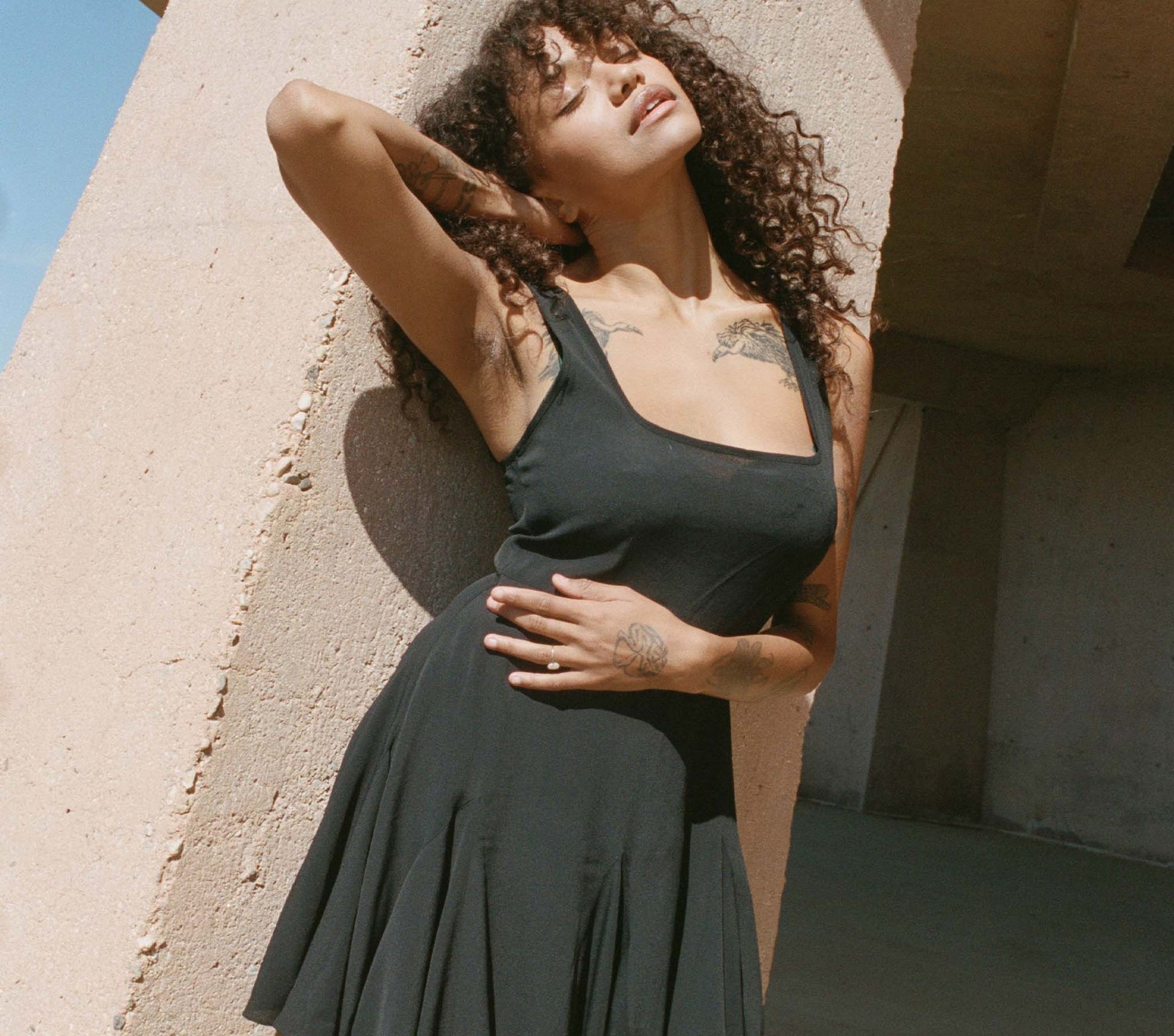 HMD -- PORTO DRESS -- BLACK view 5
