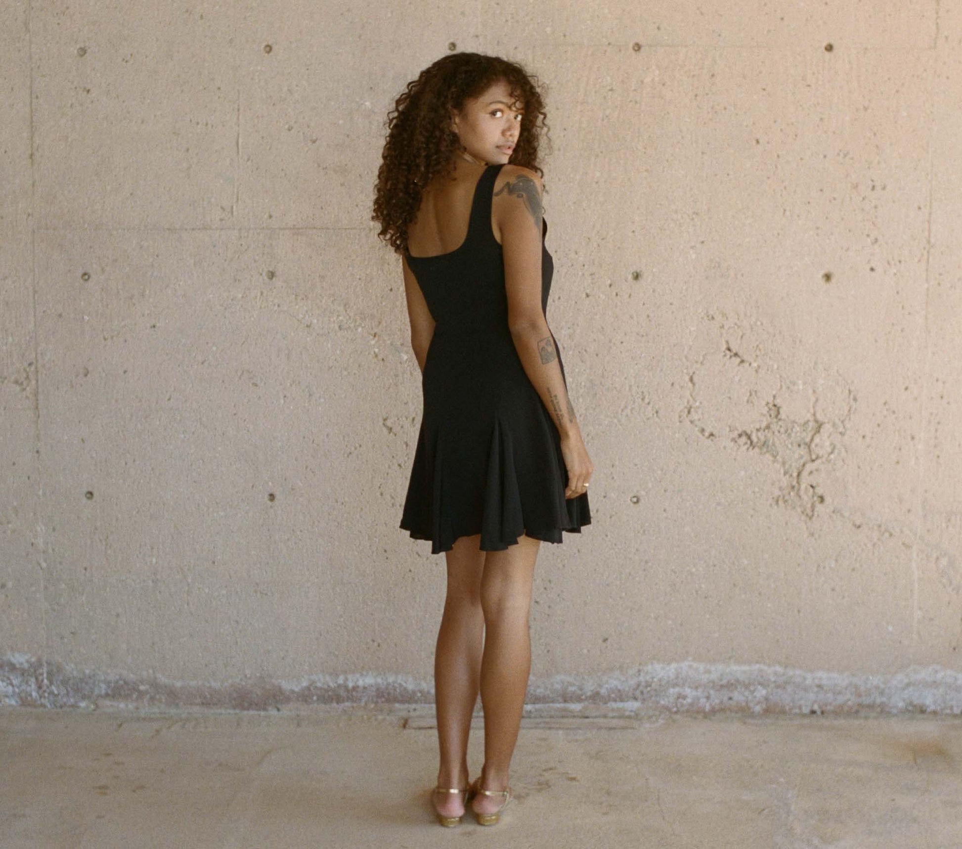 HMD -- PORTO DRESS -- BLACK view 6
