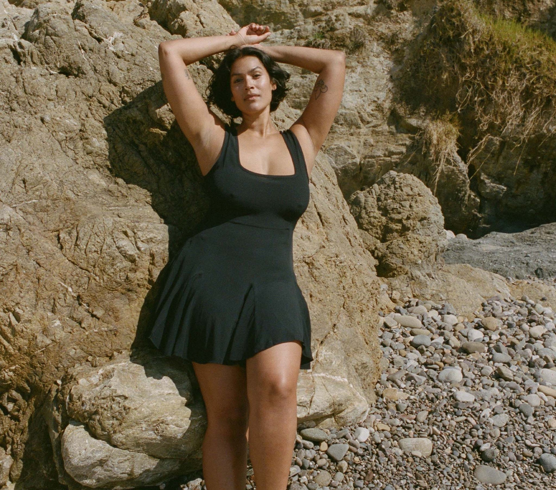 HMD -- PORTO DRESS -- BLACK view 2

