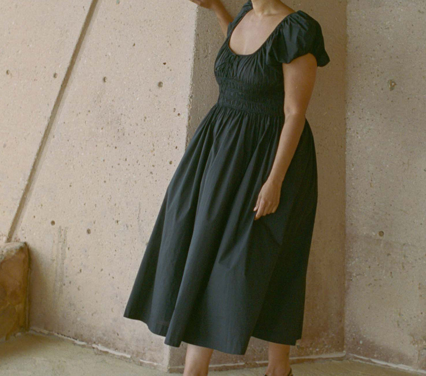 HMD -- QUINN DRESS -- BLACK