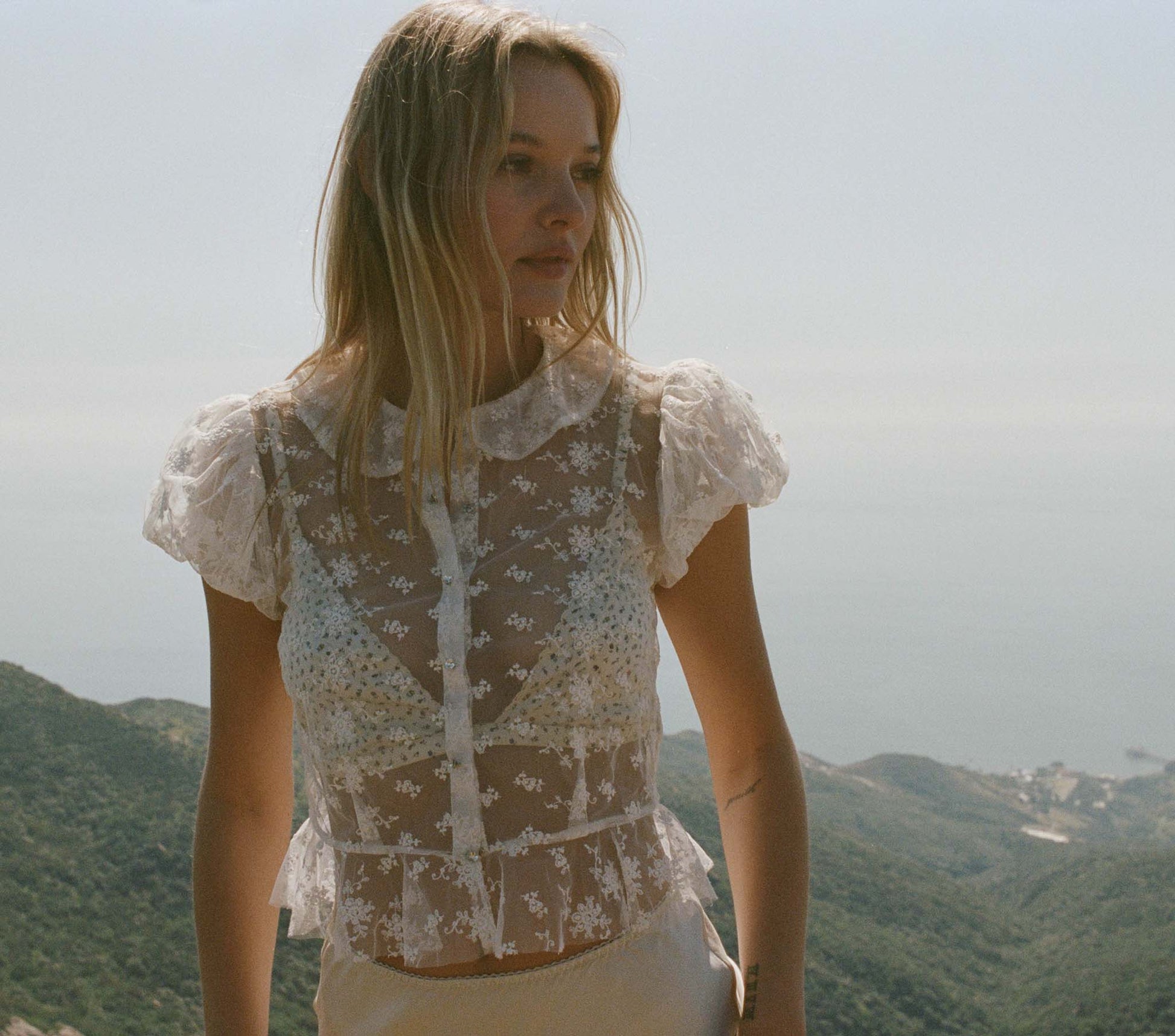 HMD -- REGINA TOP -- SEA SALT view 1

