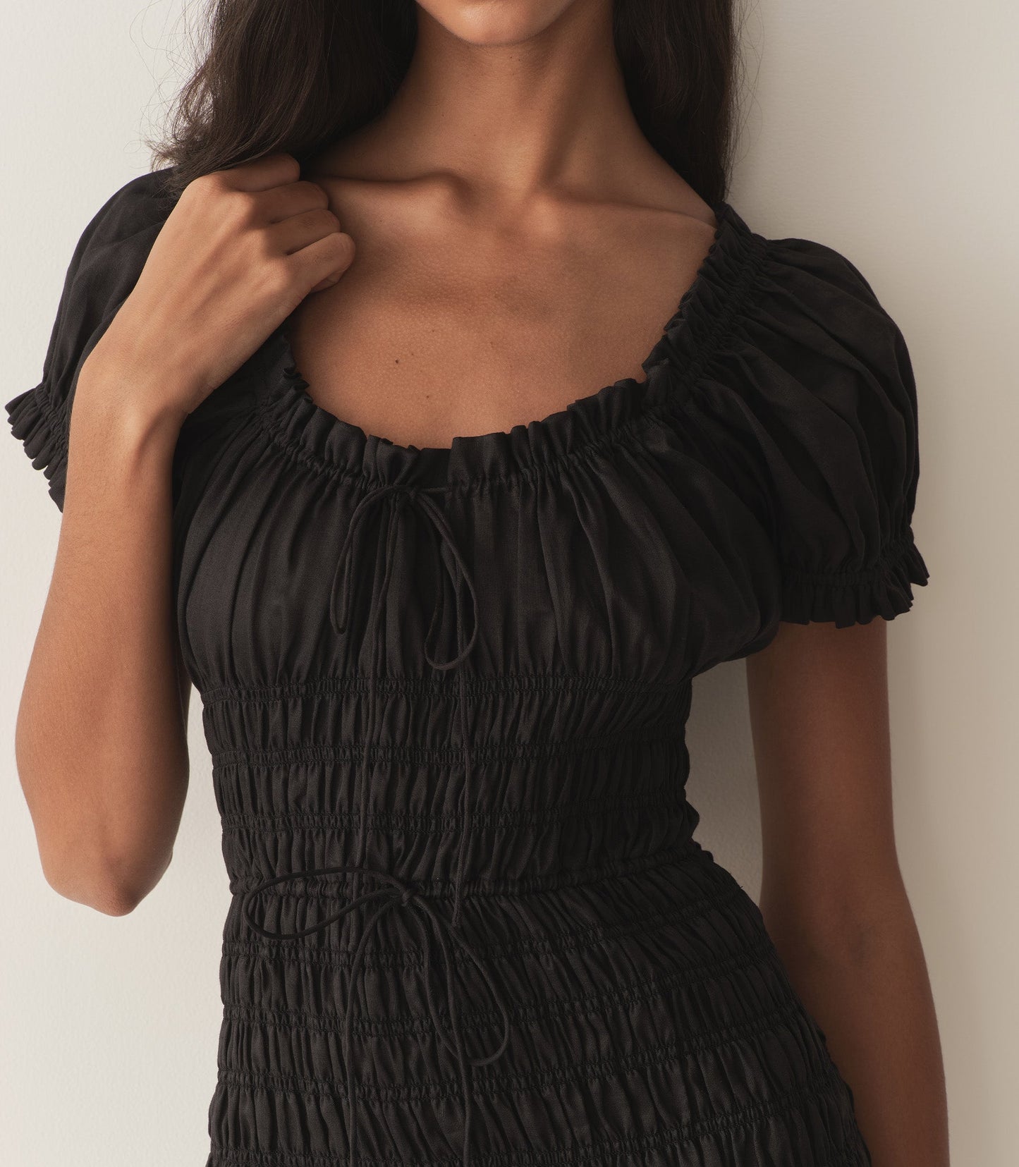 HMD -- ROSALYNN DRESS -- BLACK