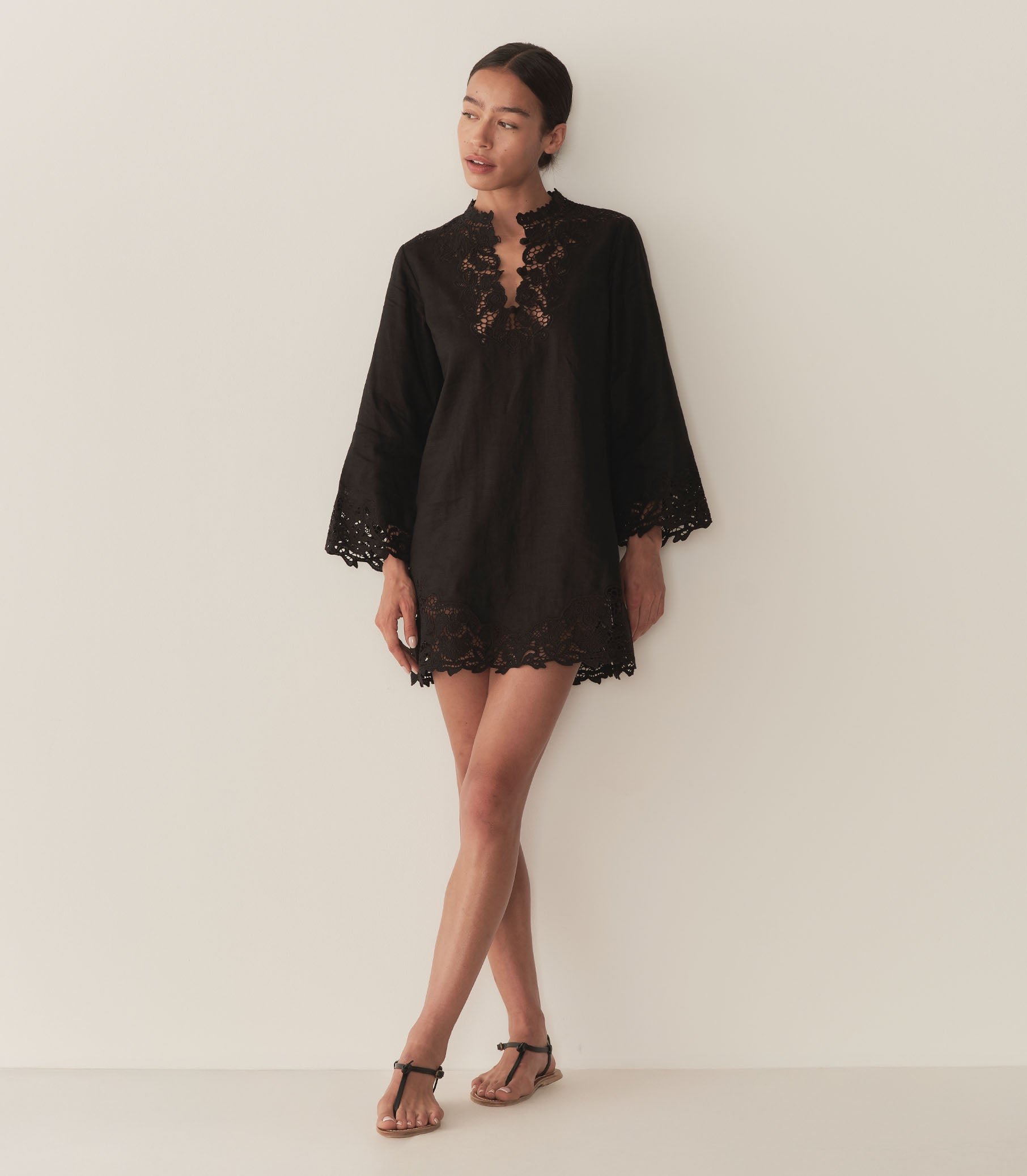 HMD -- ROSELIE TUNIC -- BLACK view 1
