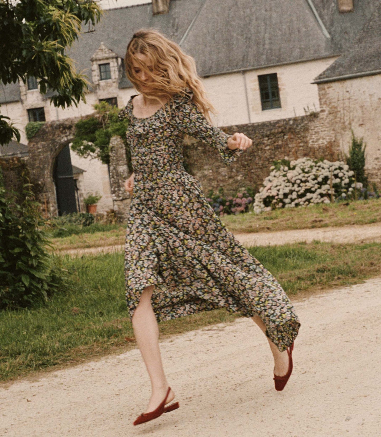 HMD -- ROSENDA DRESS -- BLOSSOM BREEZE