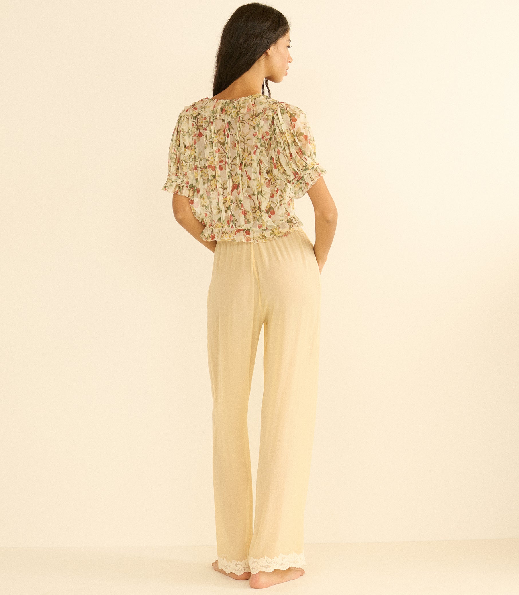 M0120C1 Natura+Salön ドットイー NS-DOTE-01 Salona Top - Cerise Et Fleur | DÔEN