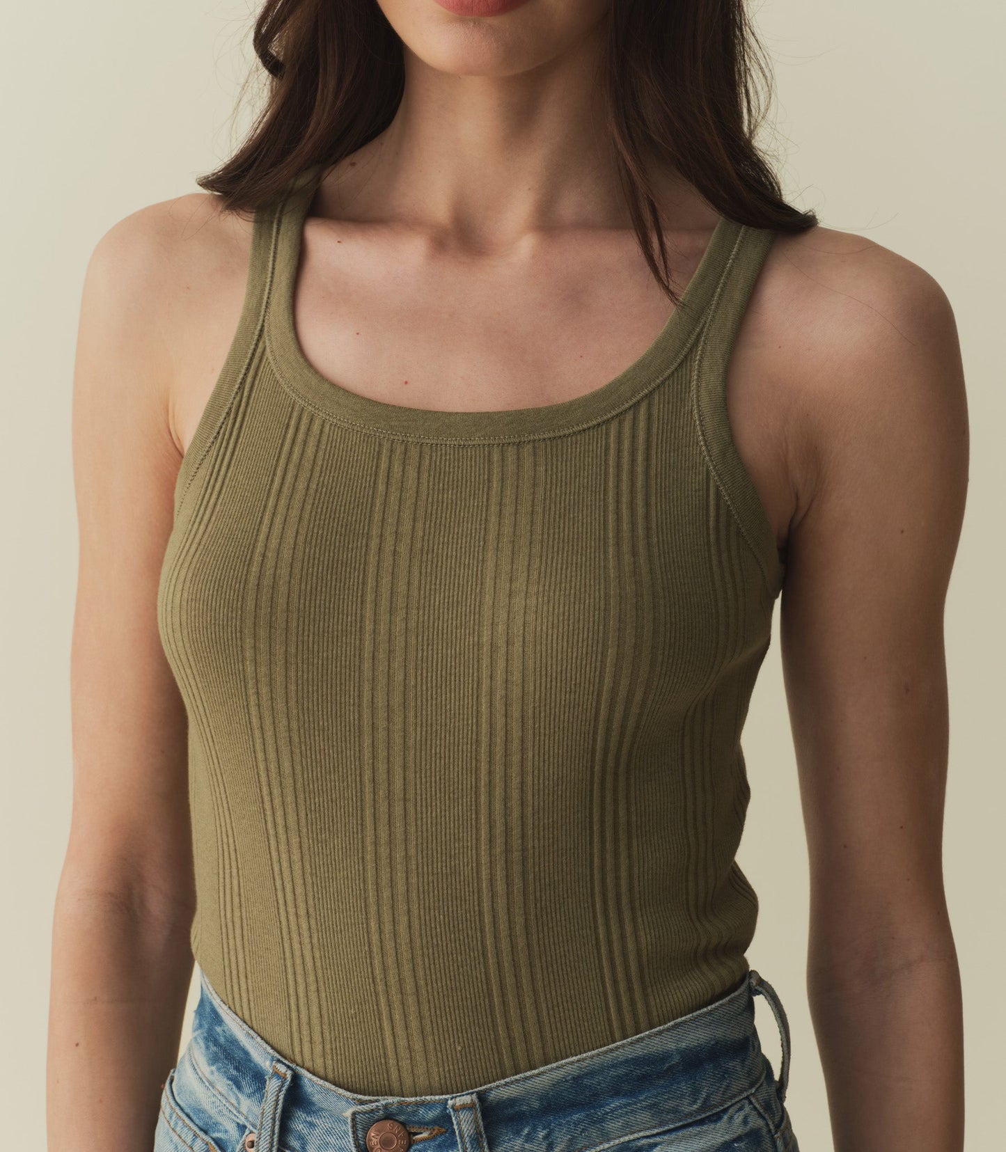 HMD -- SEINE CASHMERE BLEND TANK -- PASTURE