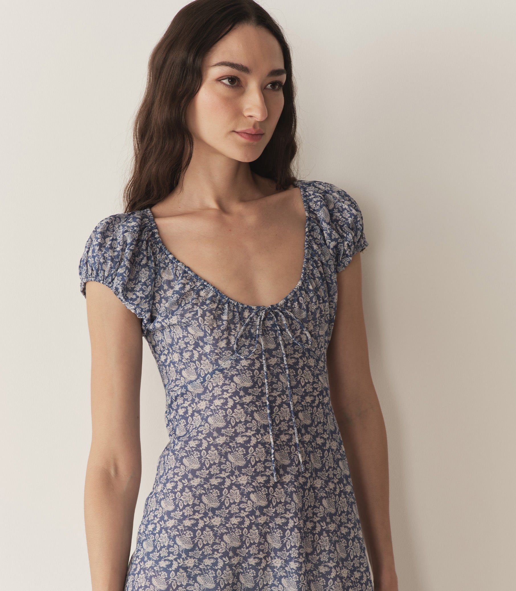 HMD -- SOFIA DRESS -- BLUE PORCELAIN TEA FLORAL view 3
