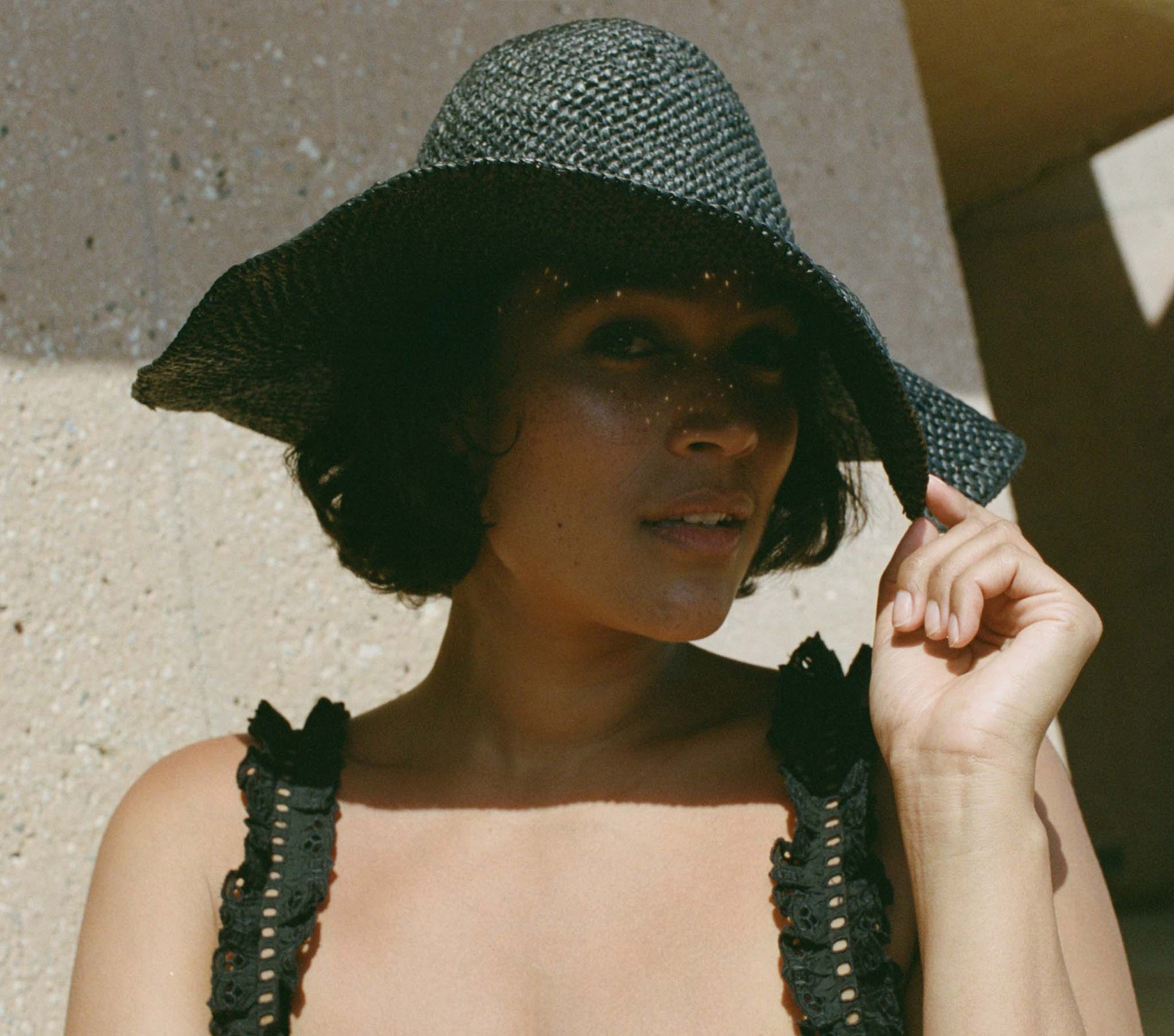 HMD -- TAFT HAT -- BLACK RAFFIA view 2
