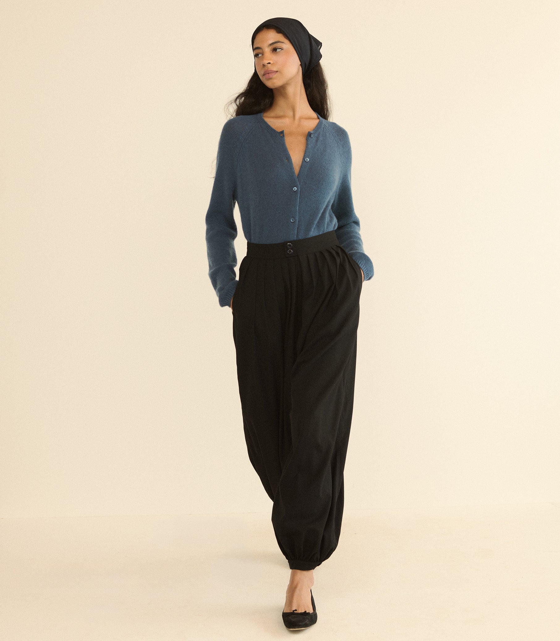 THEONIE PANT -- BLACK view 5
