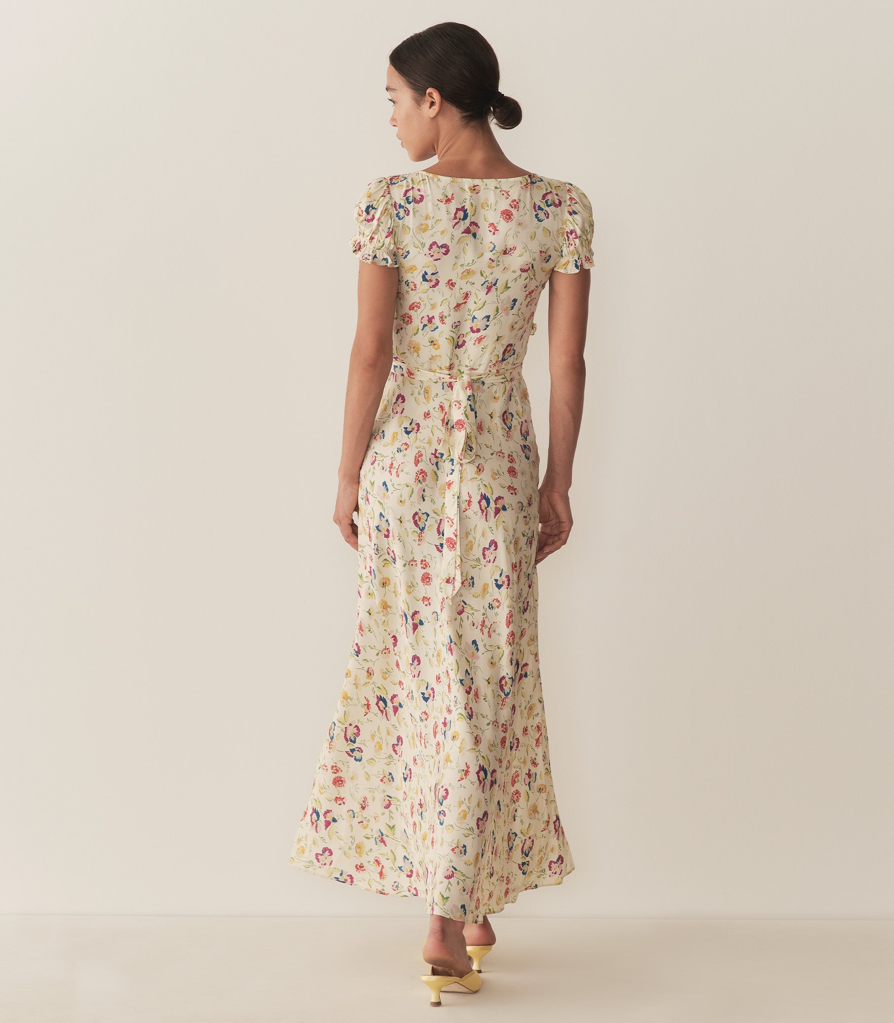 HMD -- VALERINE DRESS -- WINDSWEPT BLOOMS view 4
