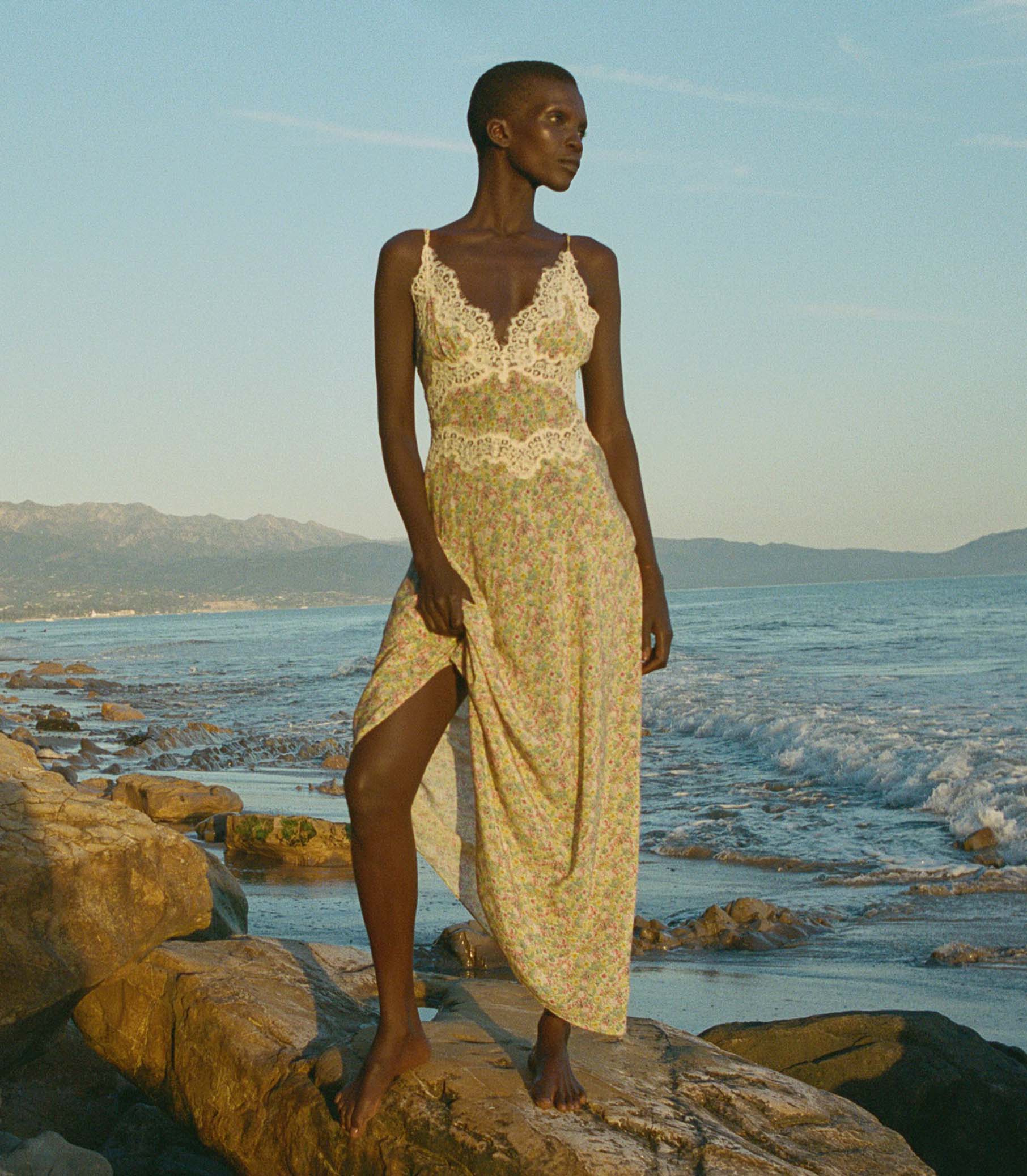 HMD -- VENUS DRESS -- CHRYSANTHEMUM SKY FLORAL view 2
