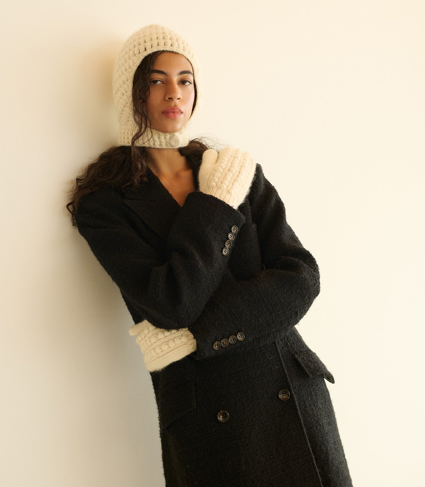 VERBIER MITTENS -- IVORY