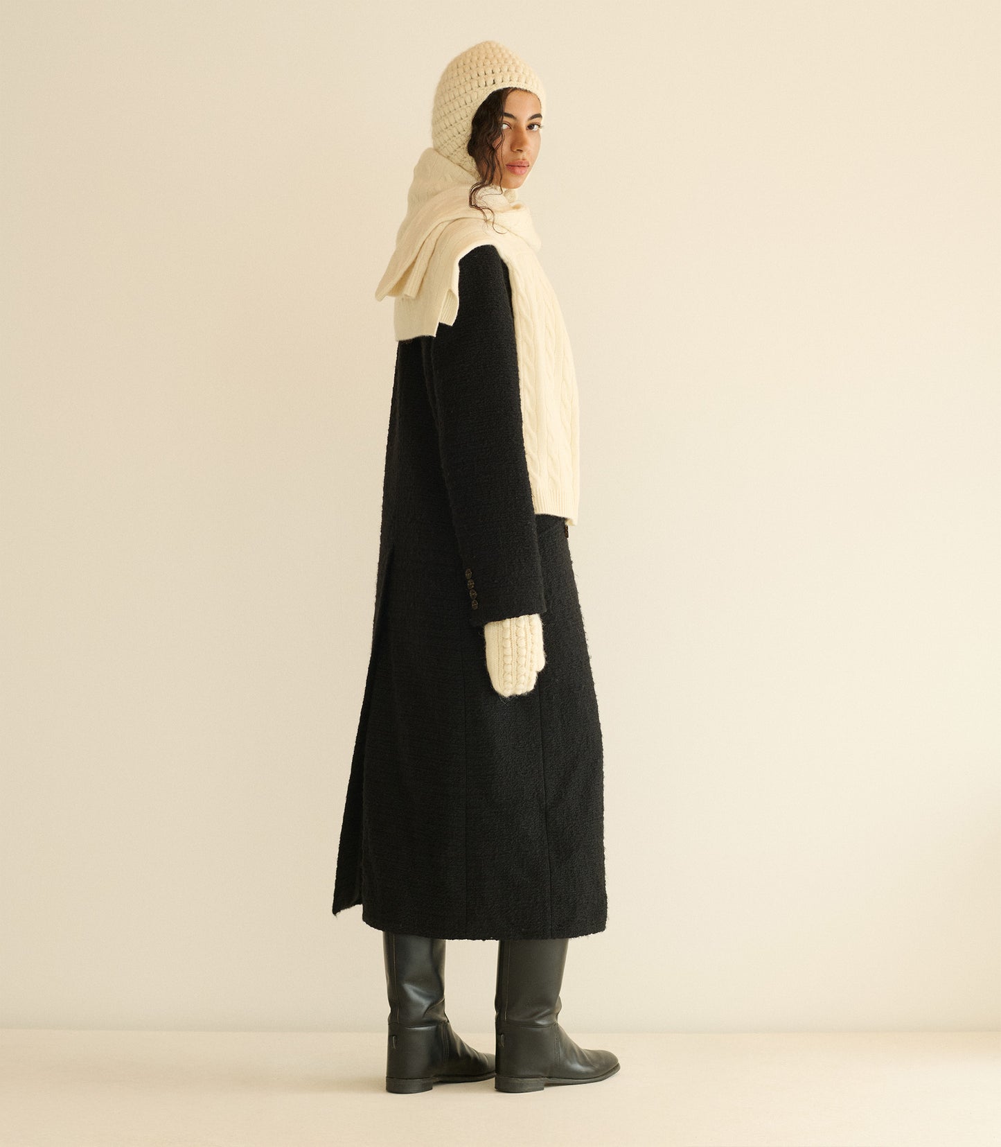 VERBIER MITTENS -- IVORY