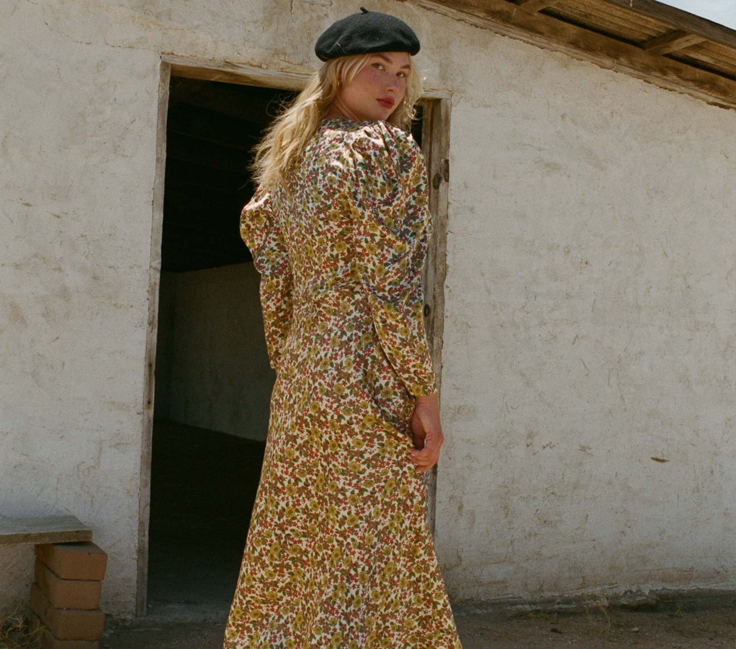 HMD -- VITTORIA DRESS -- JENNIFER SPRING FLORAL