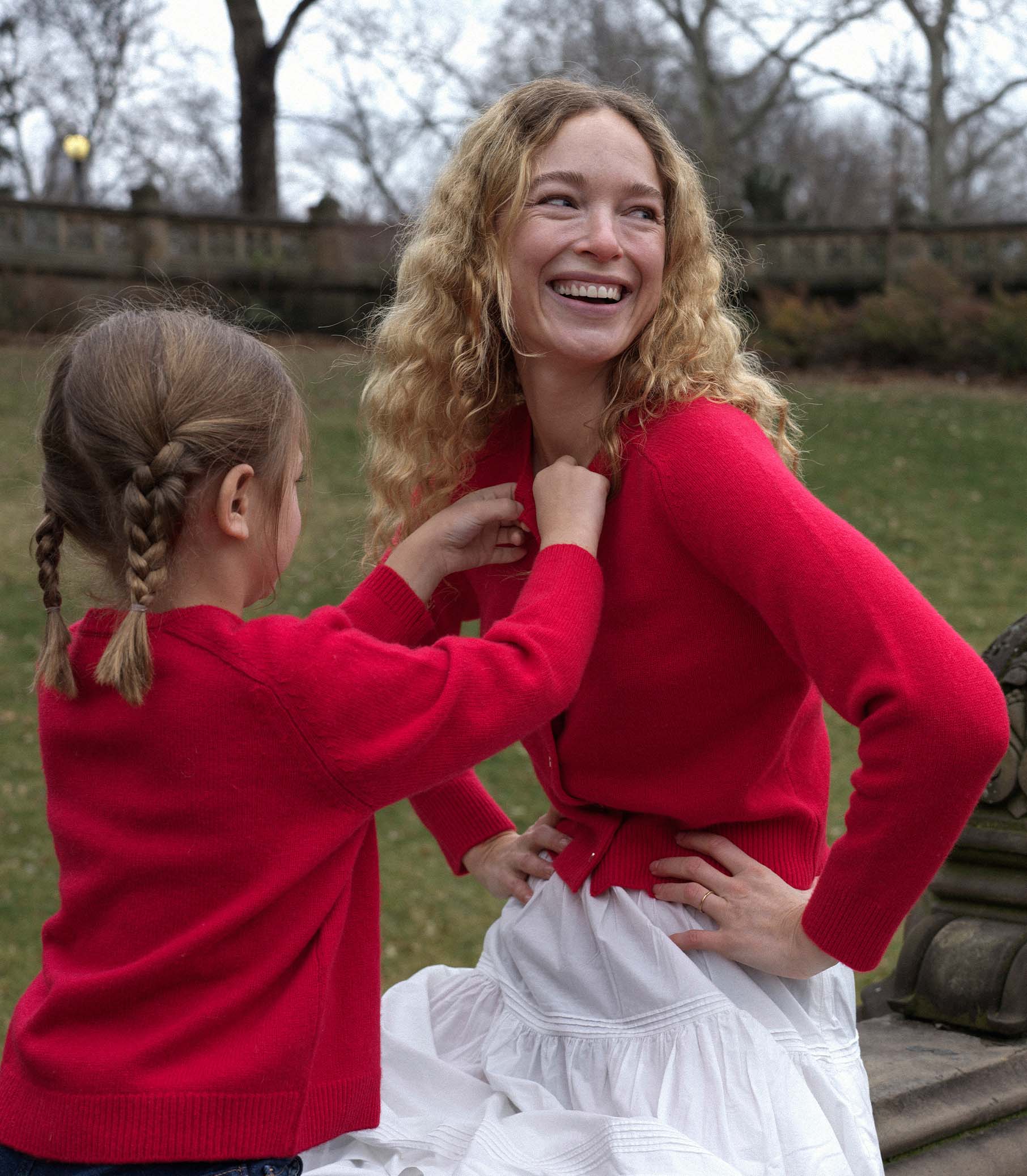 VIVELLE CARDIGAN -- SCARLET ROSE view 7