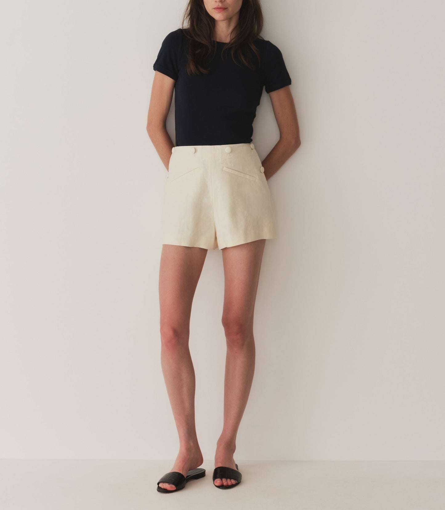 HMD -- VIVI TEE -- NAVY
