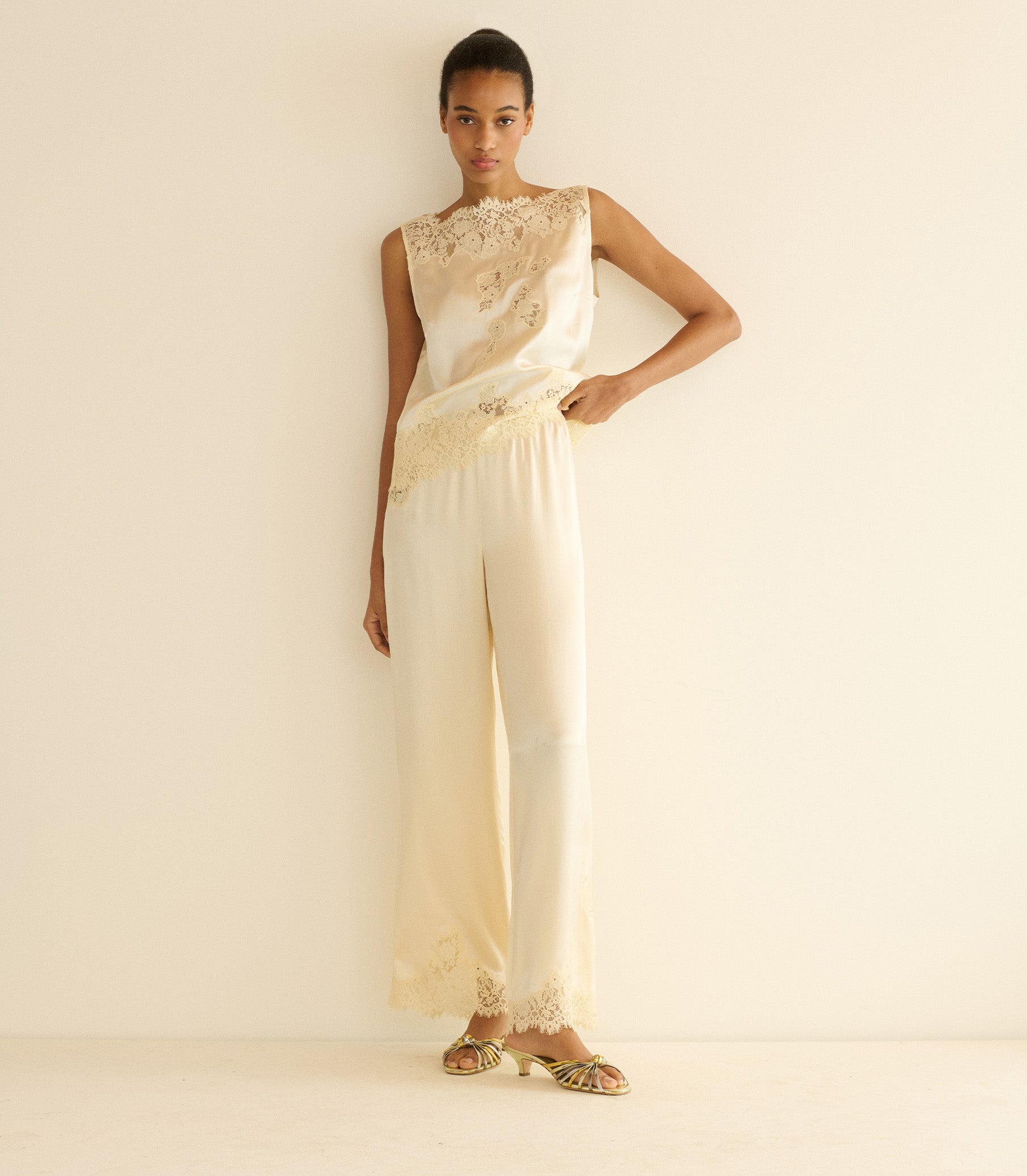 VIVIANE TOP -- SEA SALT view 3
