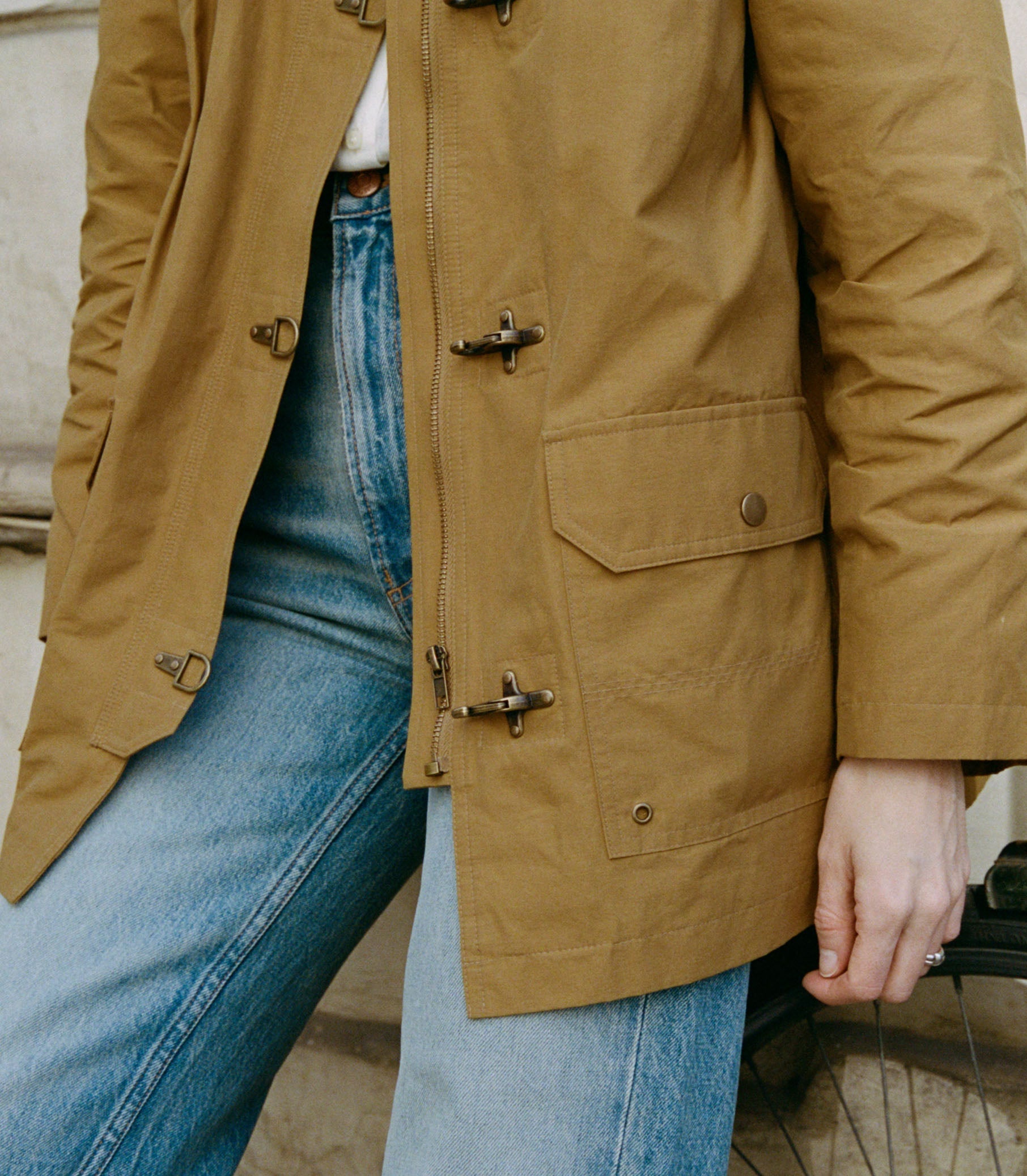 HMD -- WAVERLEY RAINCOAT -- ANTELOPE view 5
