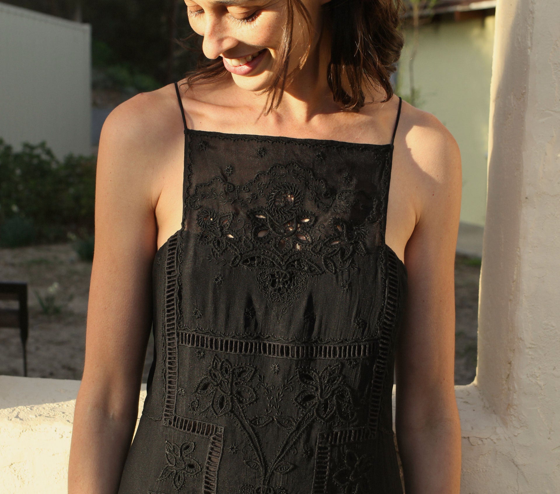 HMD -- HANDKERCHIEF DRESS -- Black view 5
