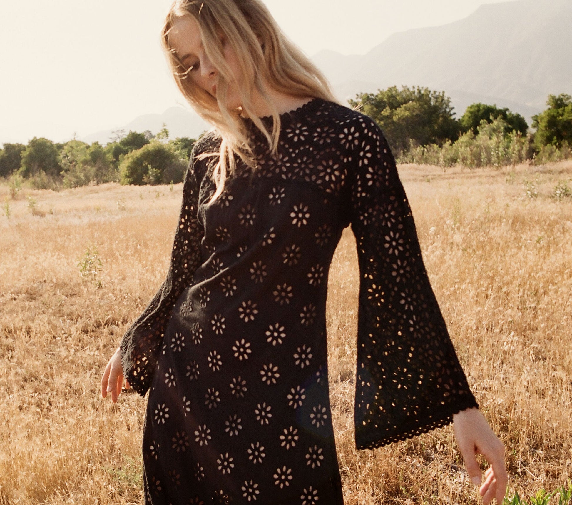 HMD -- FRANCOISE DRESS -- BLACK view 6
