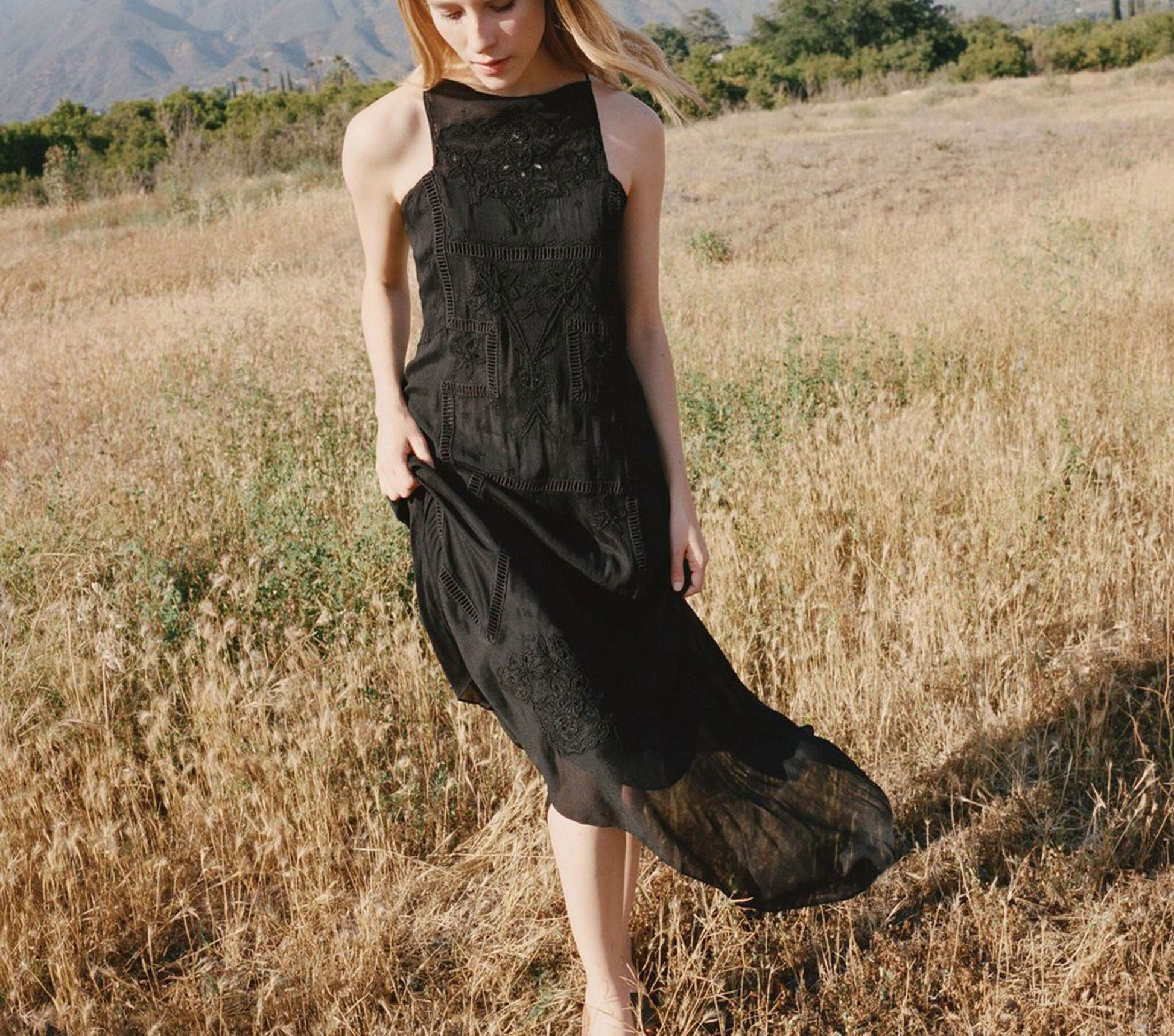 HMD -- HANDKERCHIEF DRESS -- Black view 1
