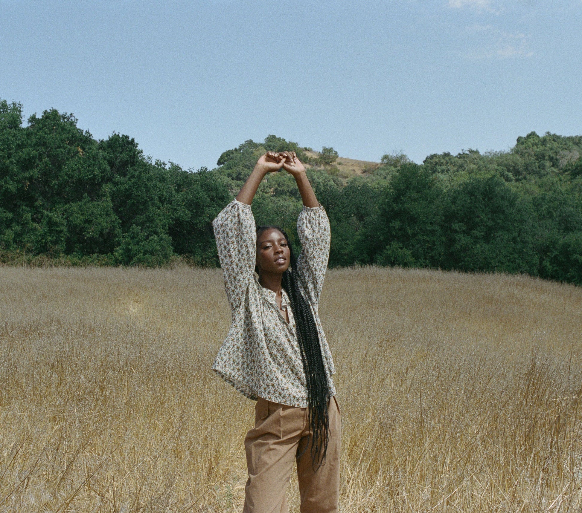 HMD -- JANA TOP -- CRÌöME FLEURS D'AVIGNON view 2
