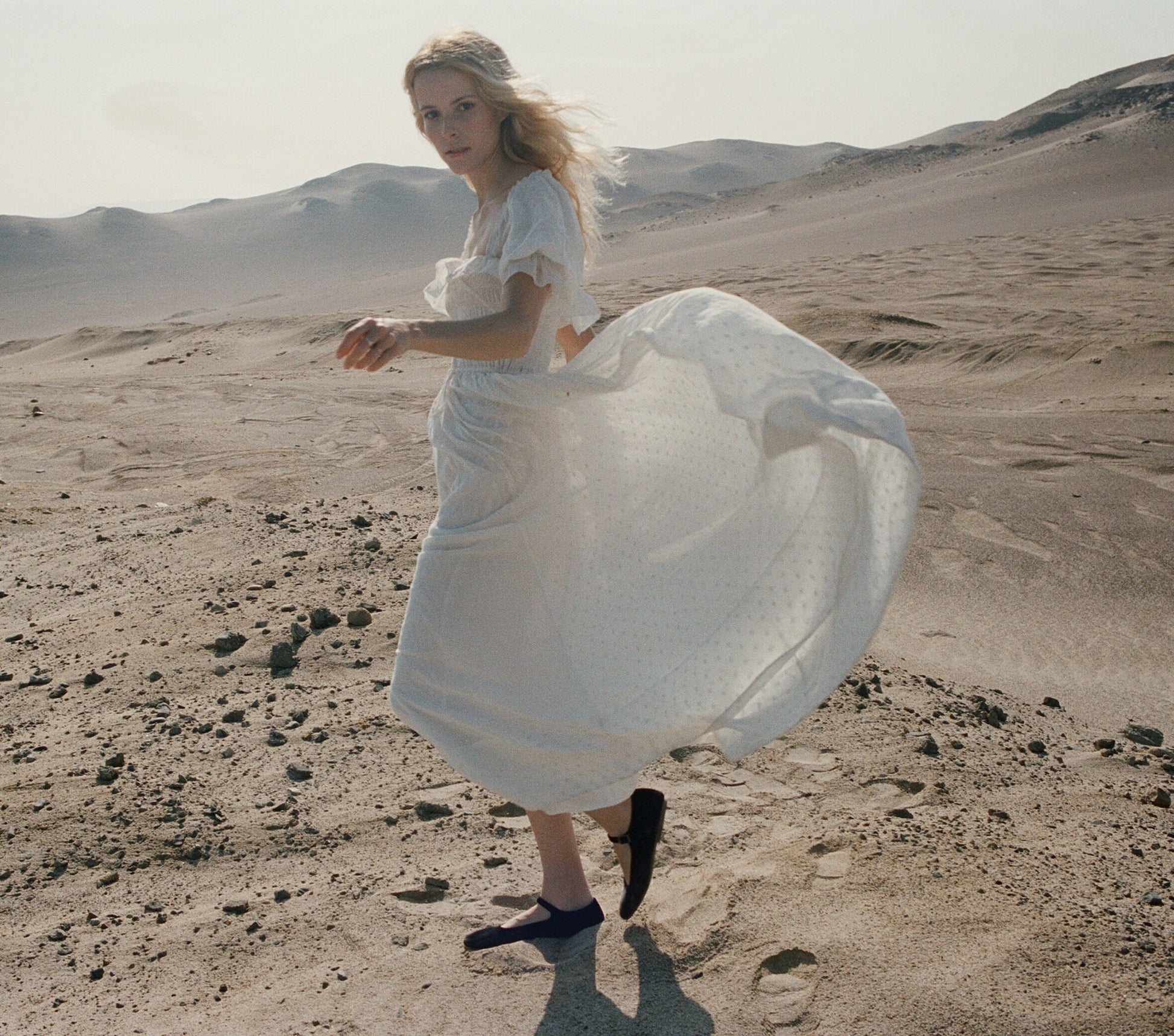 HMD -- SOL DRESS -- SALT view 3
