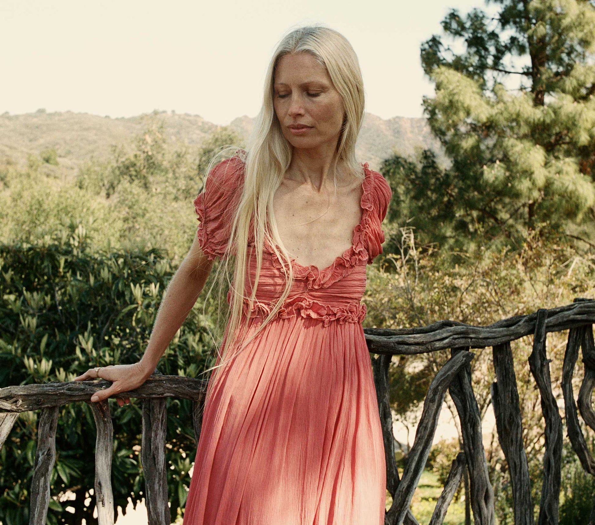 HMD -- DREW DRESS -- MIRAGE view 3
