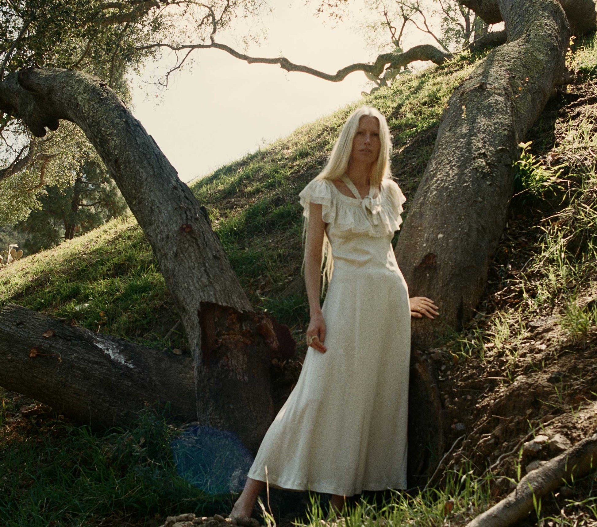 HMD -- SICILIA DRESS -- SEED PEARL view 3
