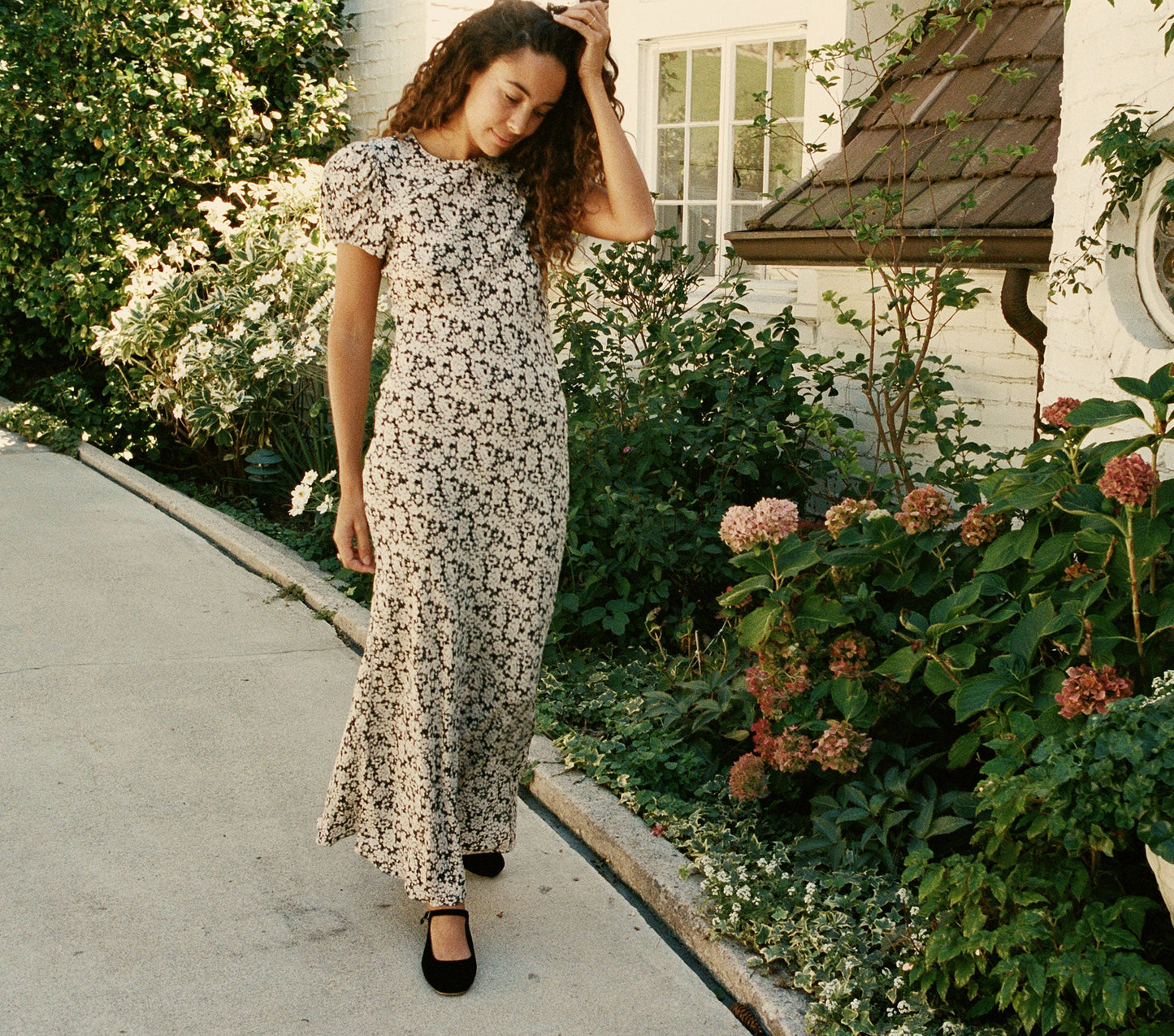 HMD -- ALMA DRESS -- DEEP INK FADED QUEEN ANNES FLORAL