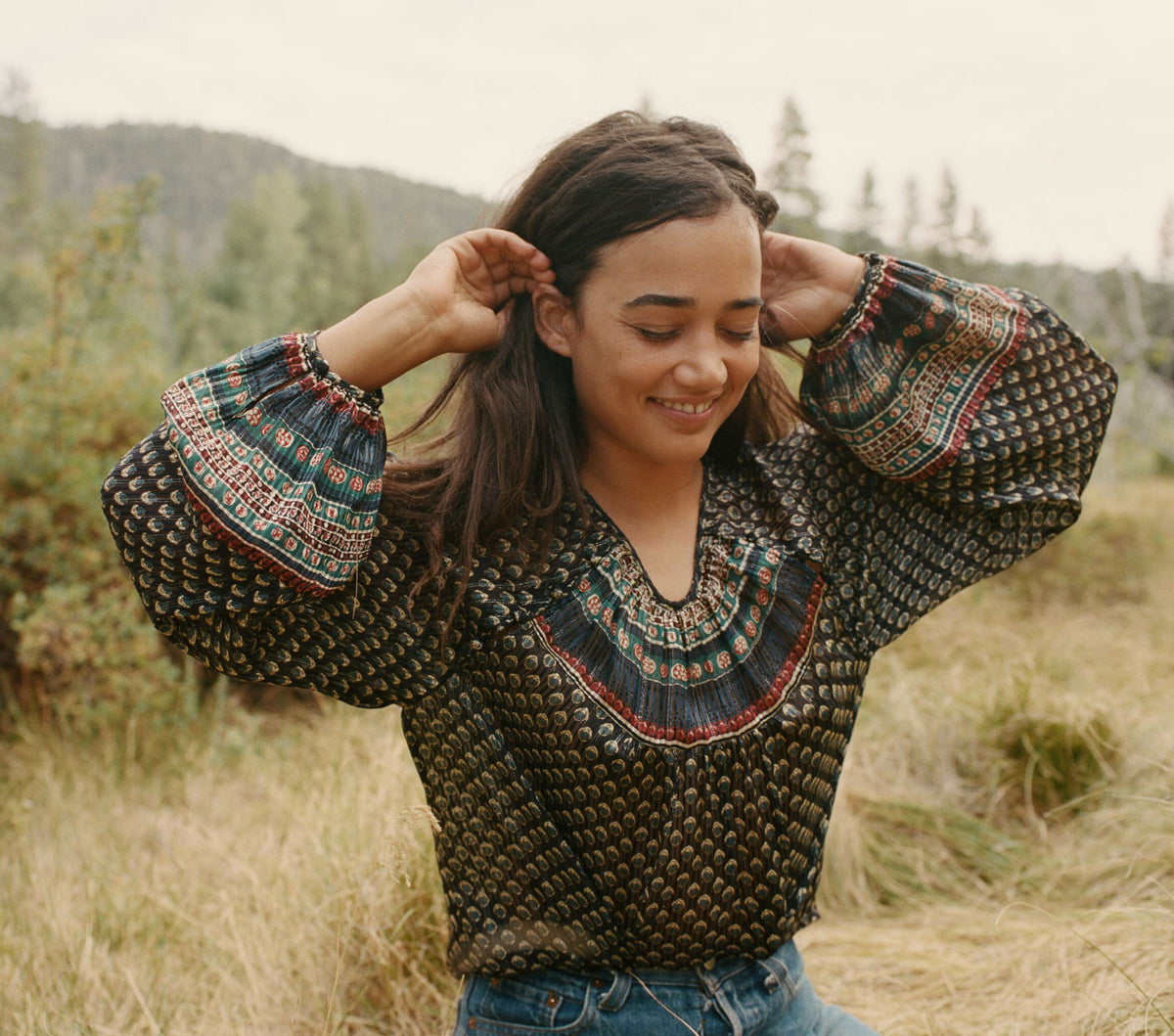 HMD -- MANZANITA TOP -- BLACK