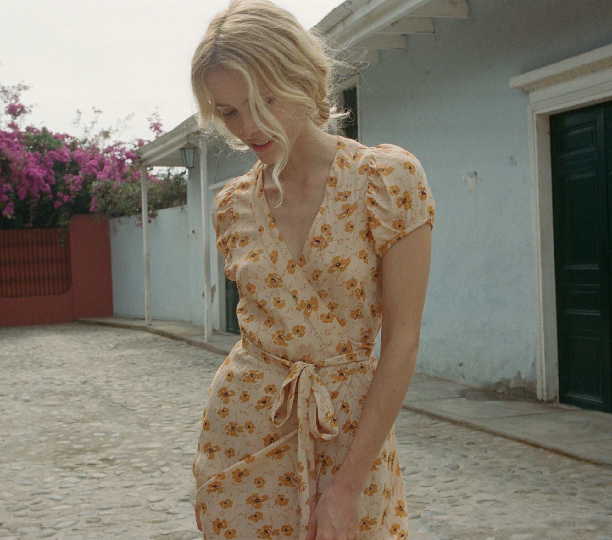 HMD -- AURORA DRESS -- SUNNY ANEMONE FLORAL view 5
