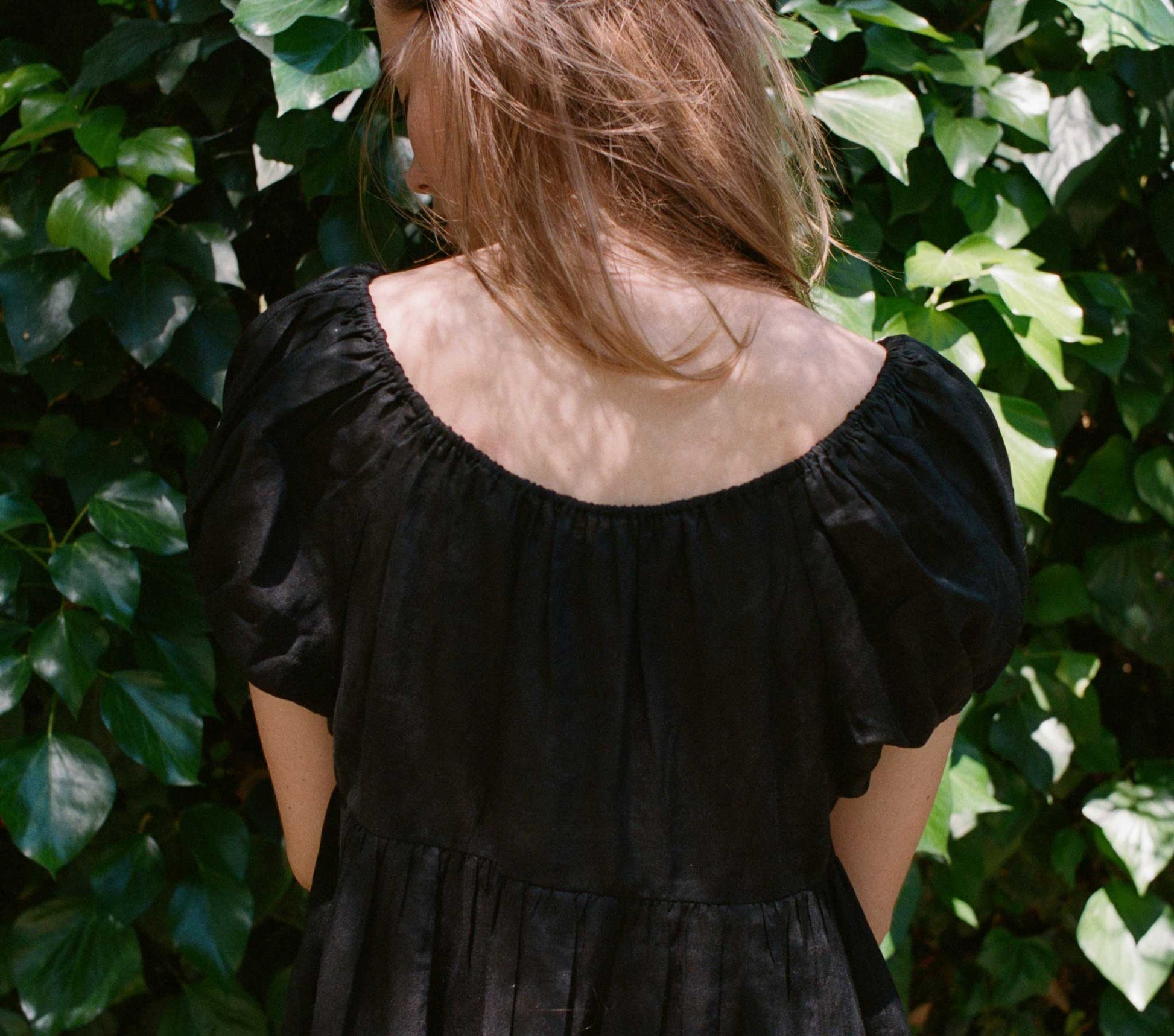 HMD -- SARRIA DRESS -- BLACK view 3
