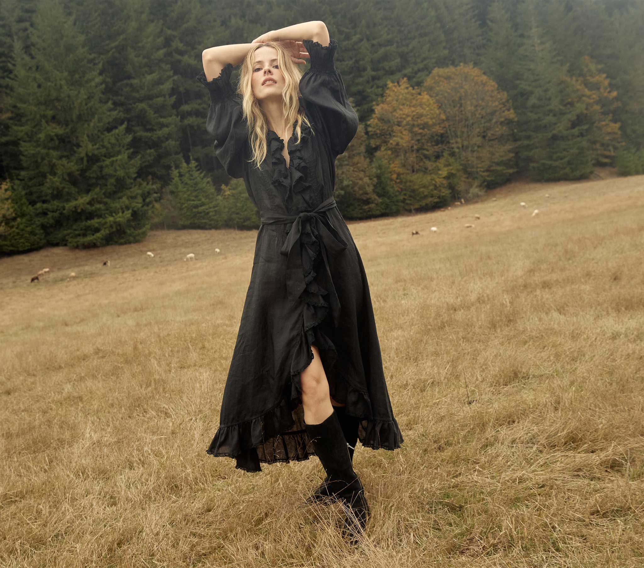 HMD -- NADIA DRESS -- BLACK