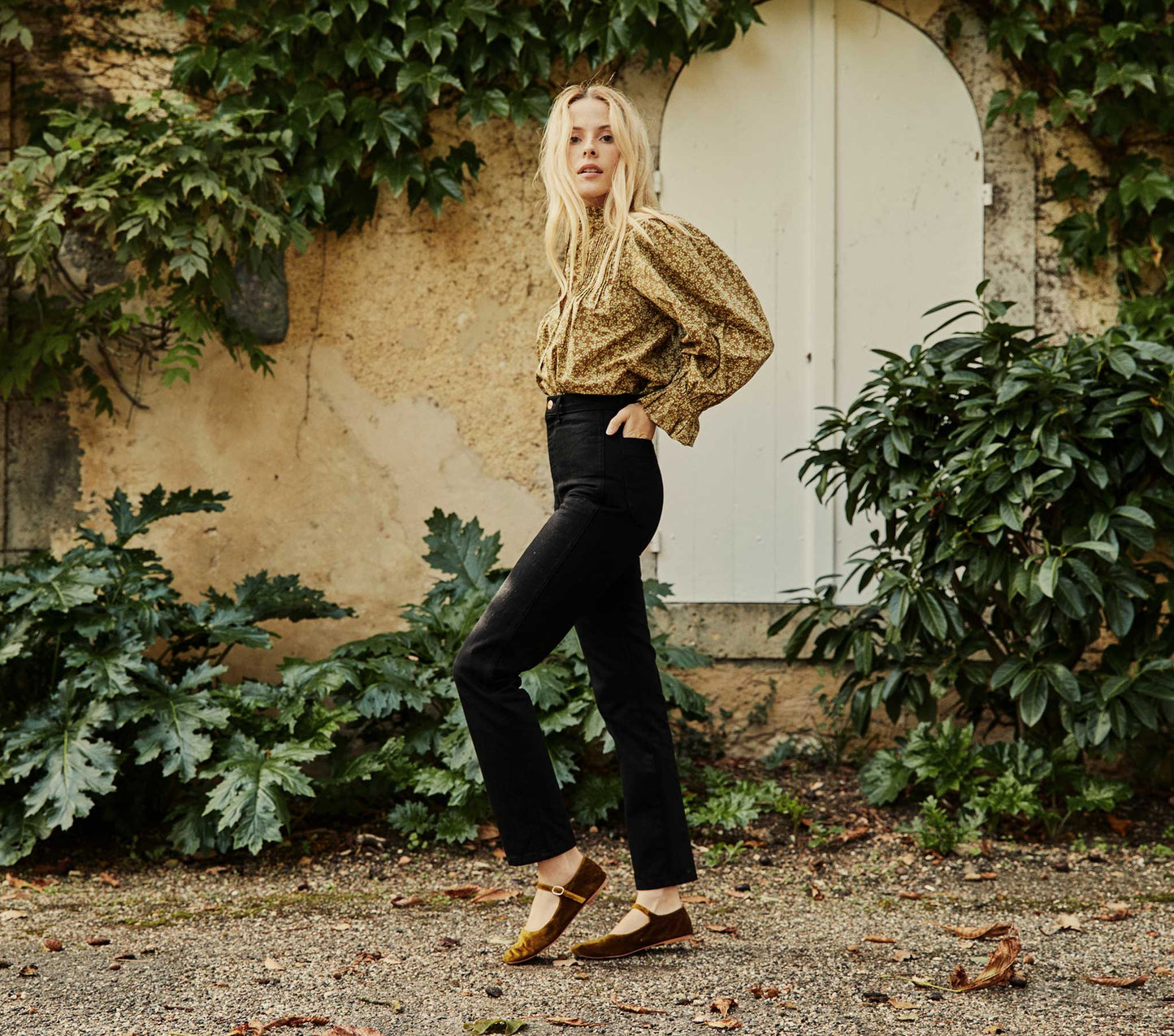 HMD -- LENA JEAN -- BLACK