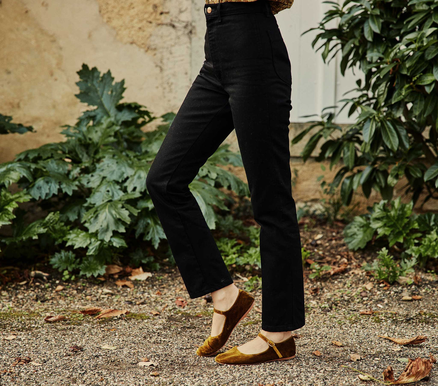 HMD -- LENA JEAN -- BLACK